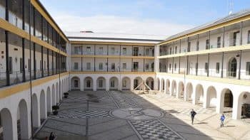 Foto secundaria del campus Facultad de Educación, Economía y Tecnología de Ceuta