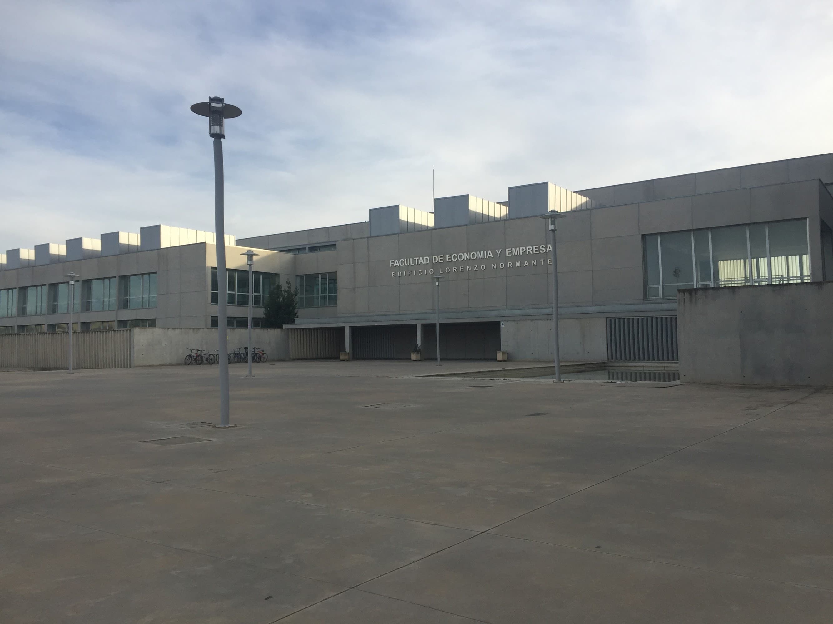 Foto secundaria del campus Facultad de Economía y Empresa
