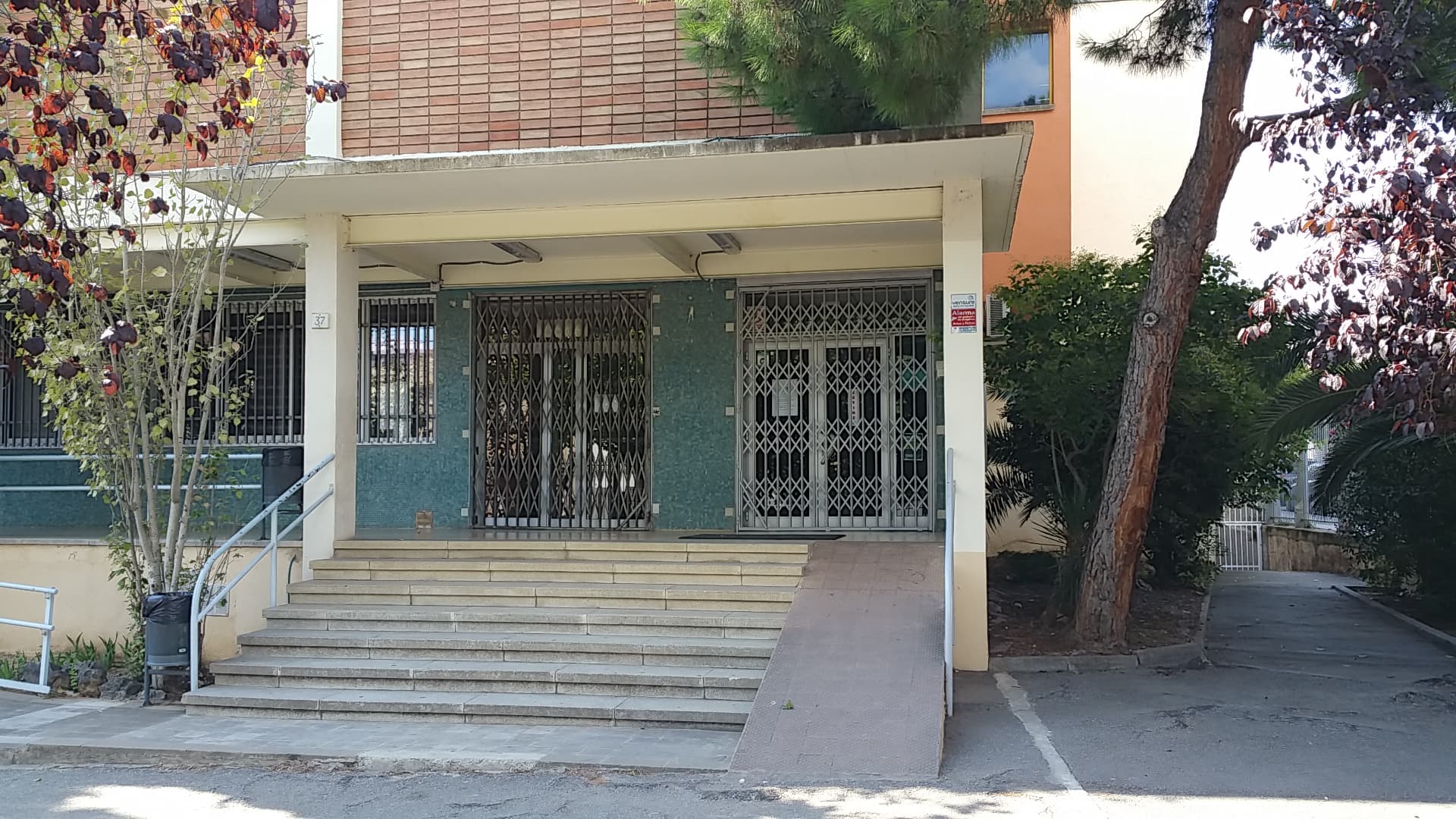 Foto secundaria del campus Institut Alexandre Satorras