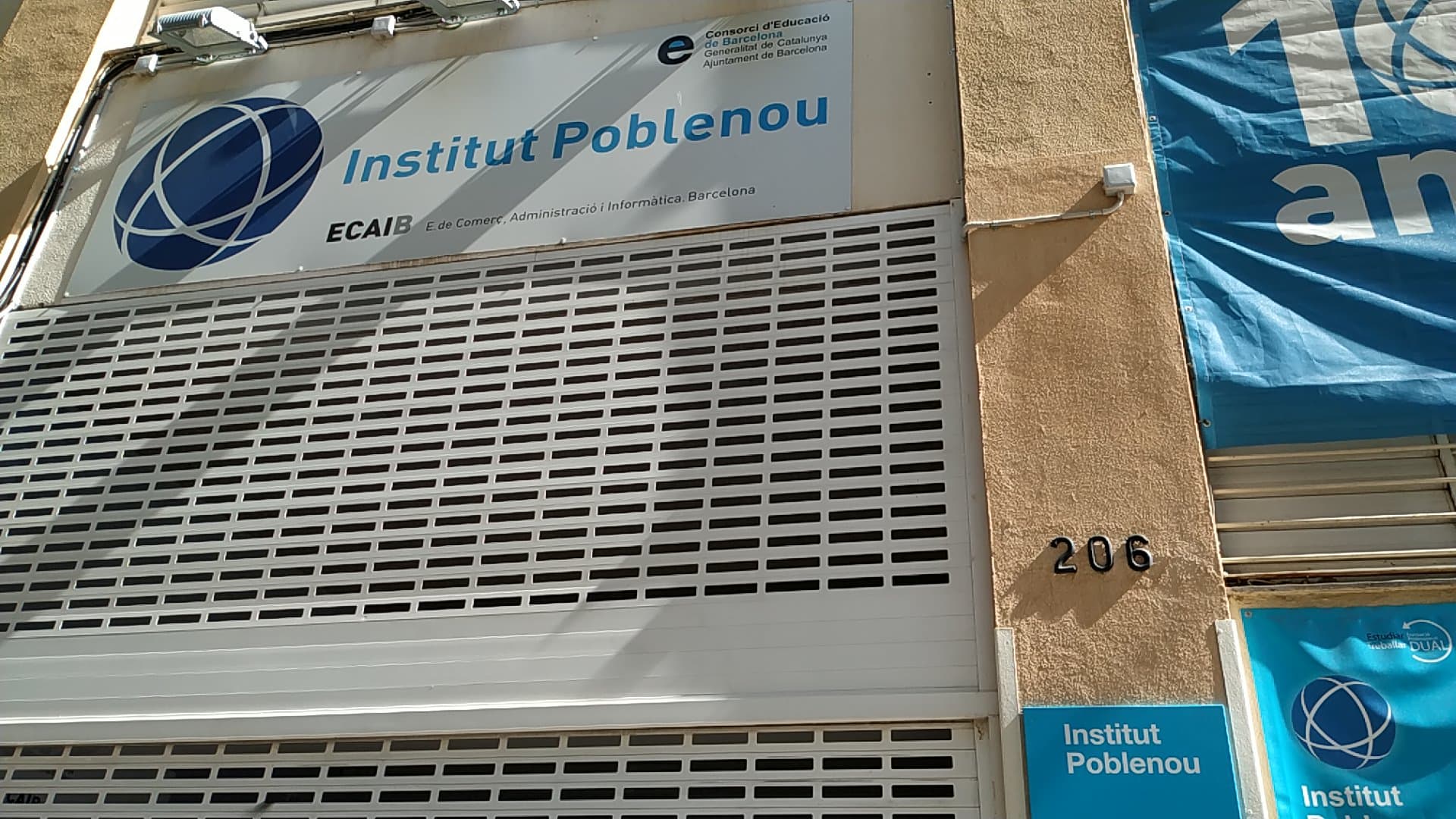 Foto secundaria del campus Institut Poblenou