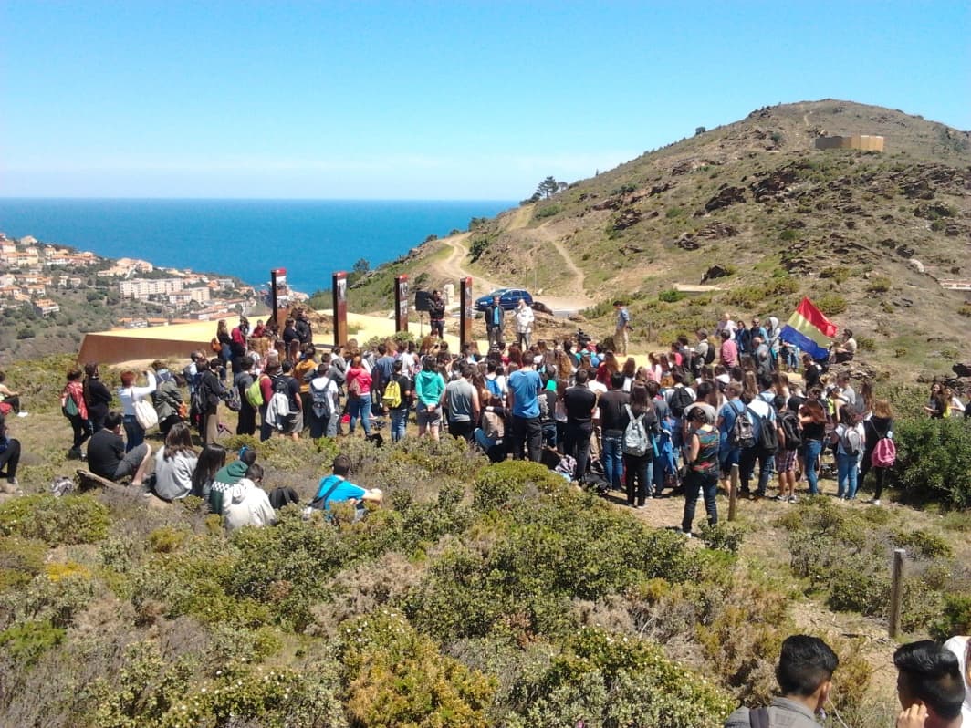 Foto secundaria del campus Institut Ramon Berenguer IV (Santa Coloma)
