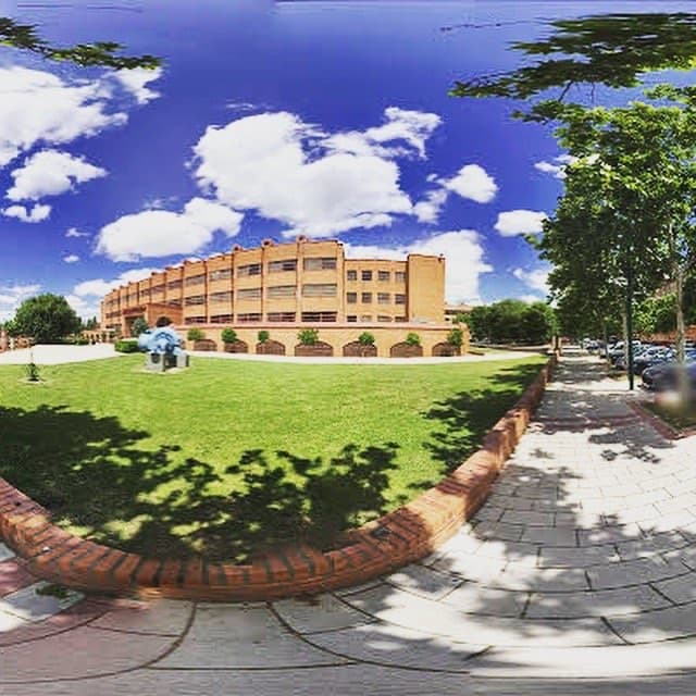 Foto secundaria del campus Escuela de Ingenierías Industriales