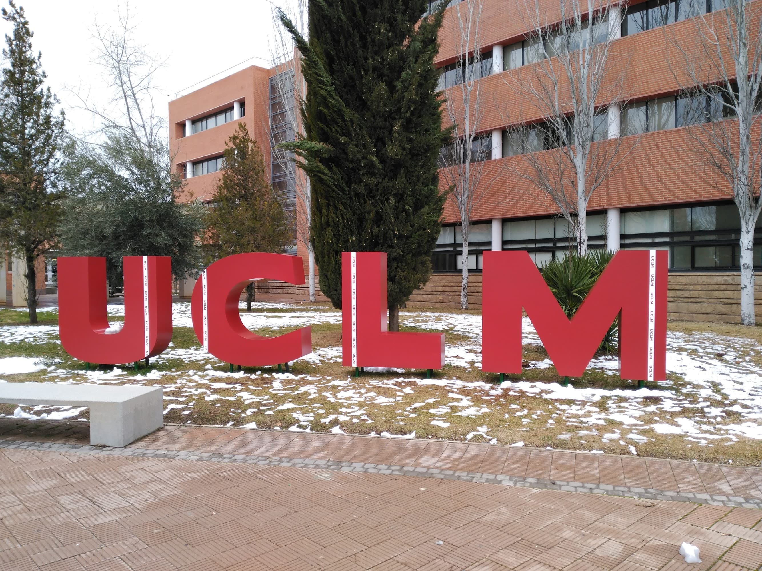 Foto secundaria del campus Facultad de Medicina de Albacete