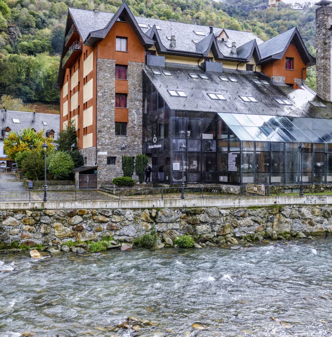 Foto secundaria del campus Escòla d'Ostalaria Les-Val d'Aran