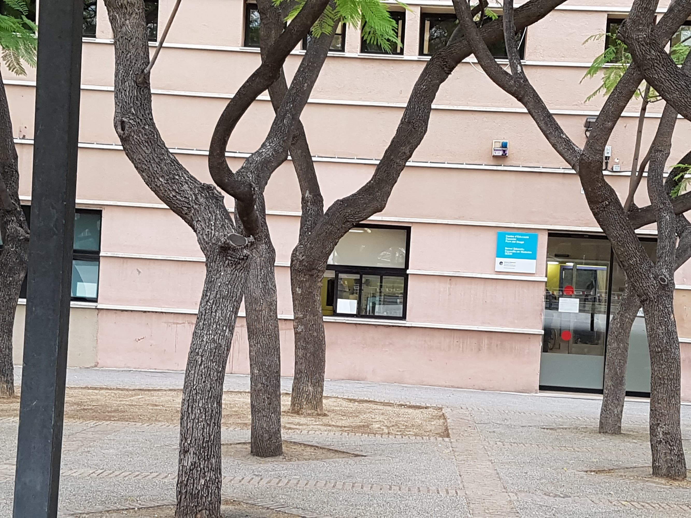 Foto secundaria del campus CEE Pont del Dragó