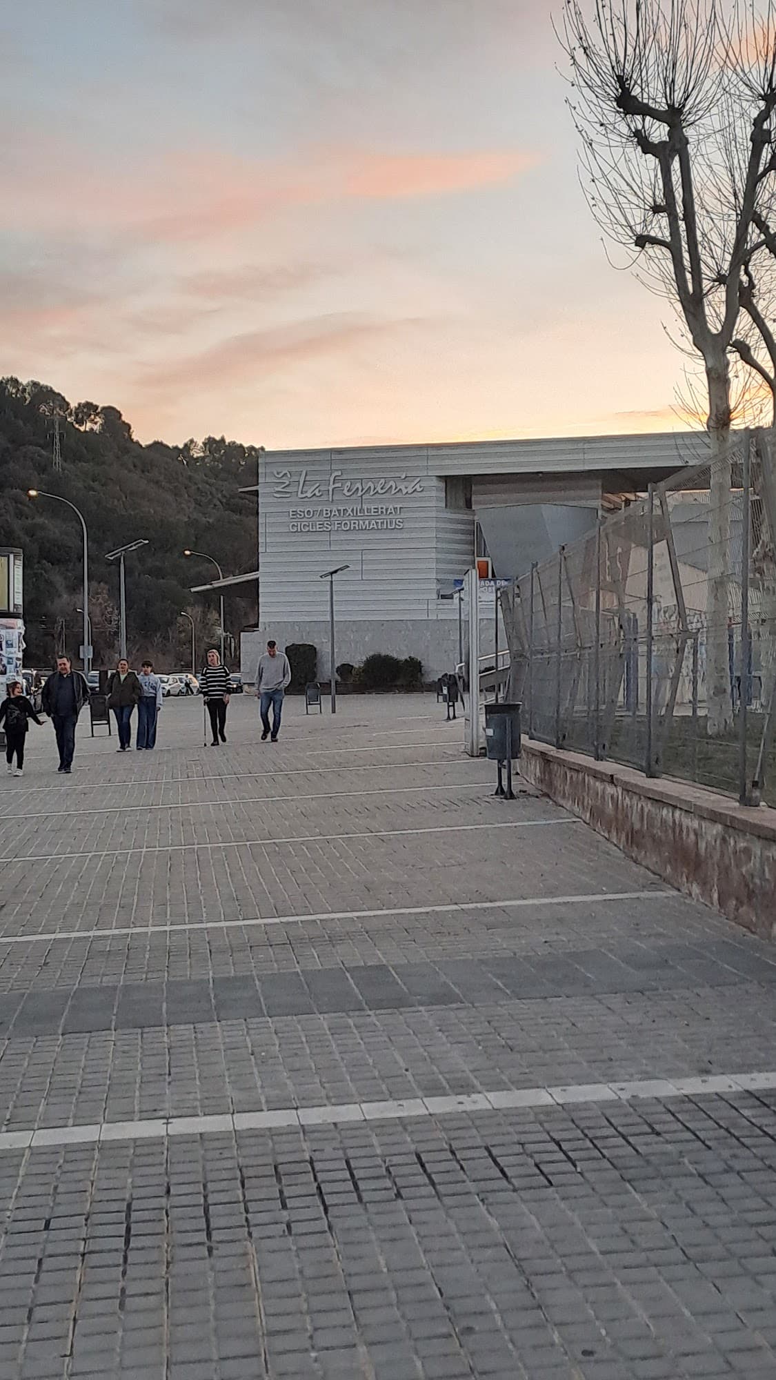 Foto secundaria del campus Institut La Ferreria