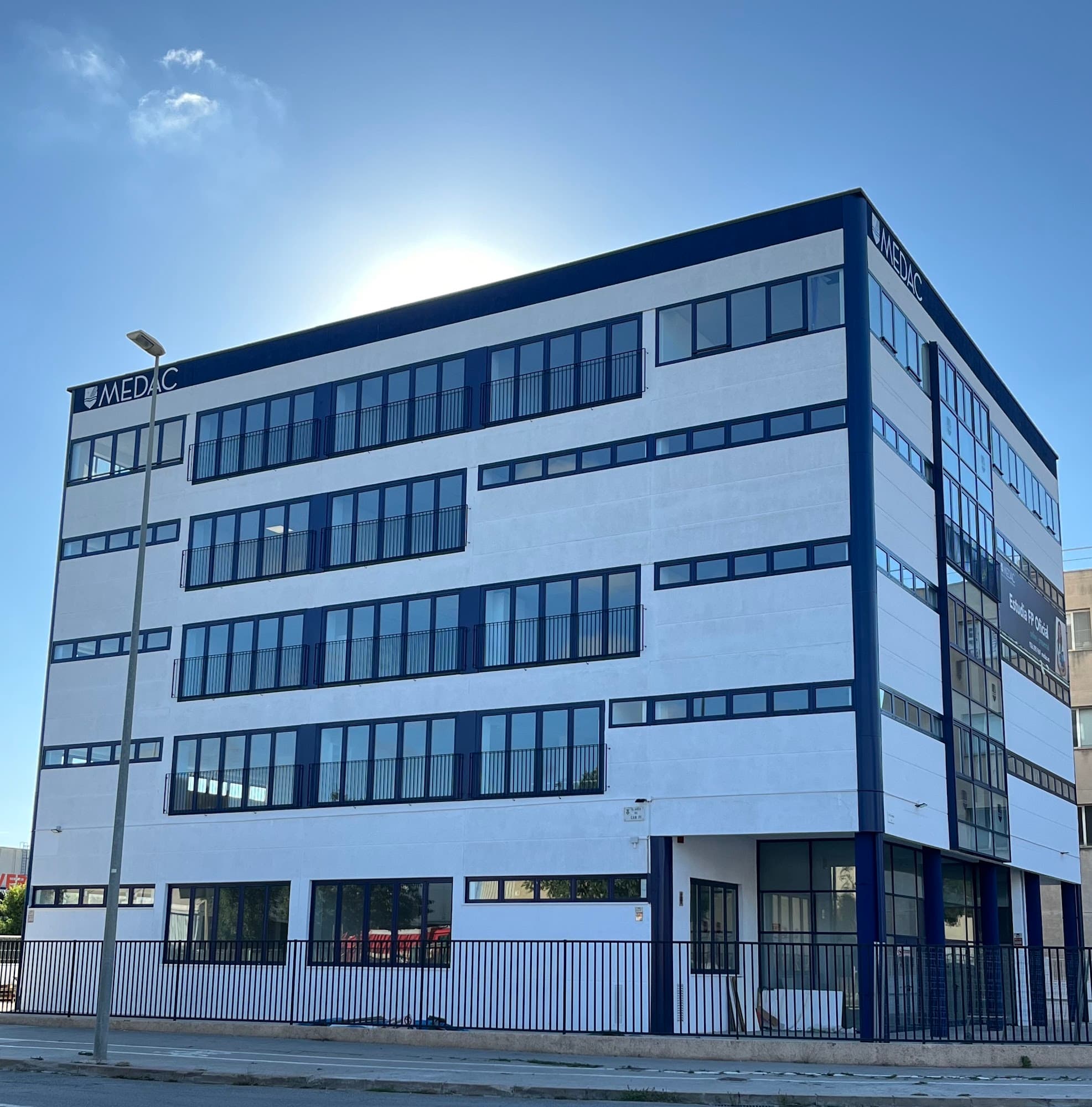 Foto del campus MEDAC Hospitalet