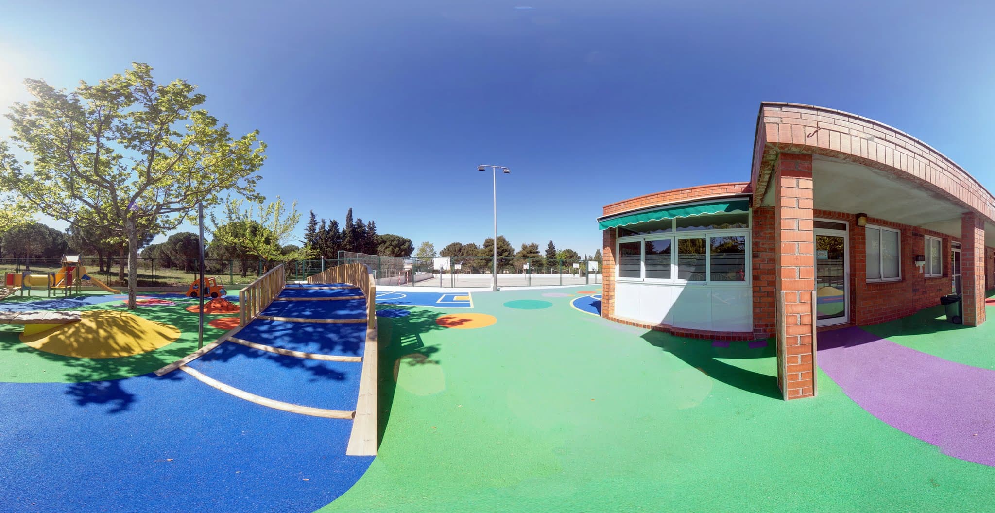 Foto secundaria del campus Centre Escolar Empordà