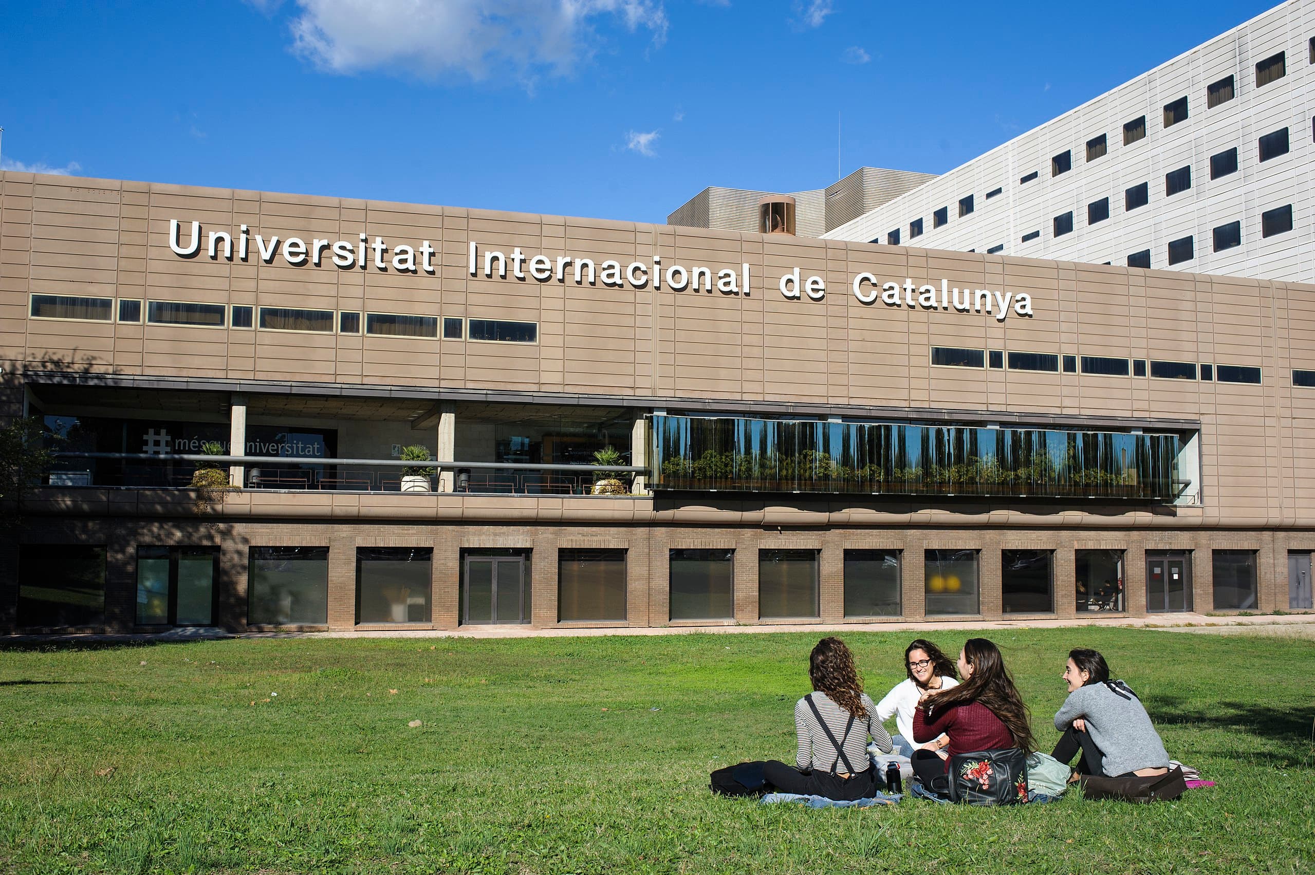 Foto secundaria del campus UIC Campus Sant Cugat