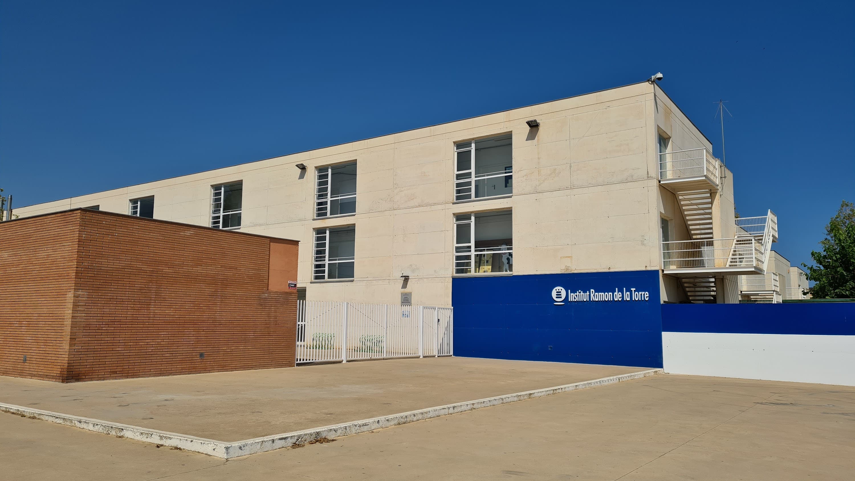 Foto secundaria del campus Institut Ramon de la Torre