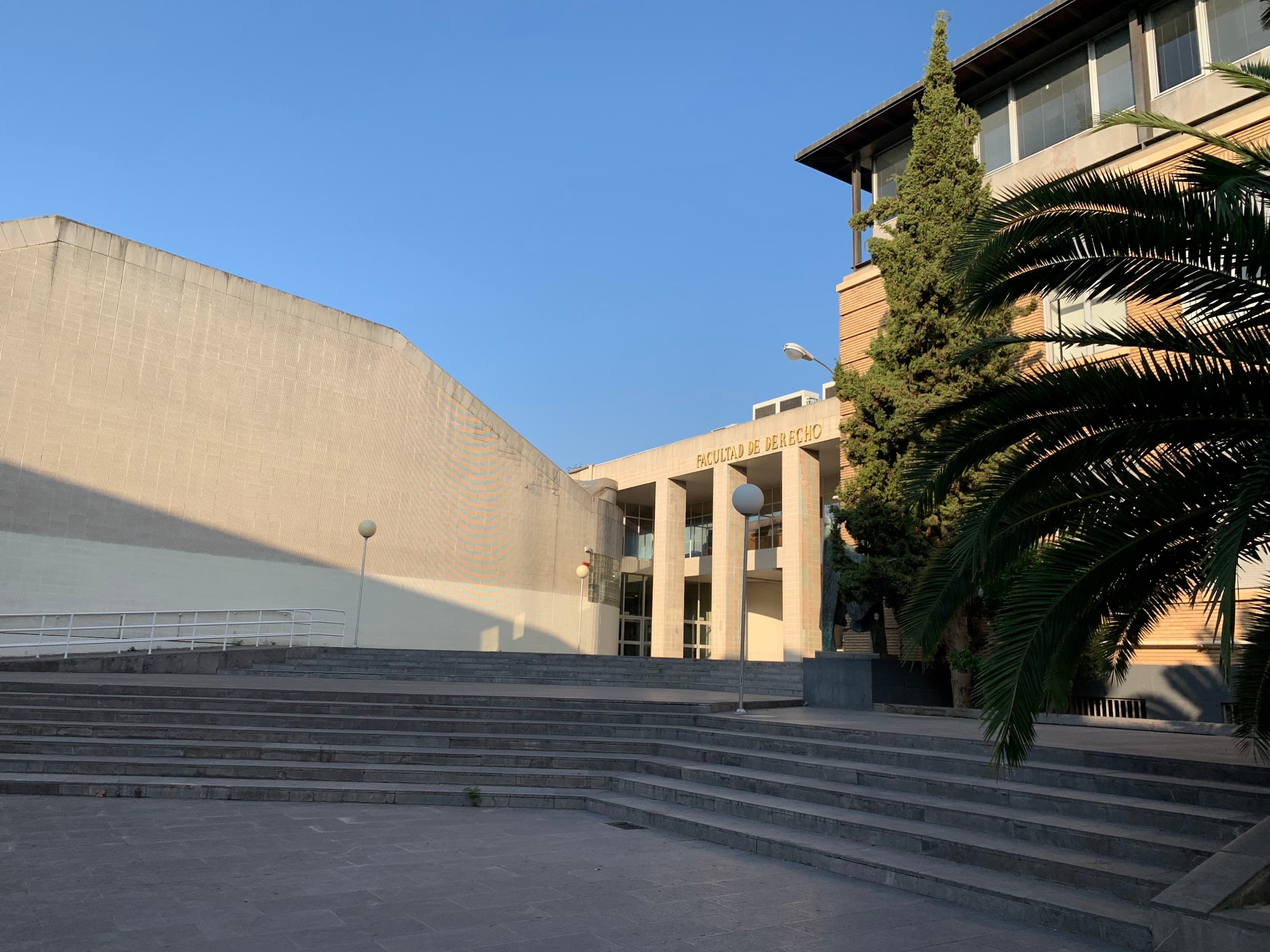 Foto secundaria del campus Facultad de Derecho