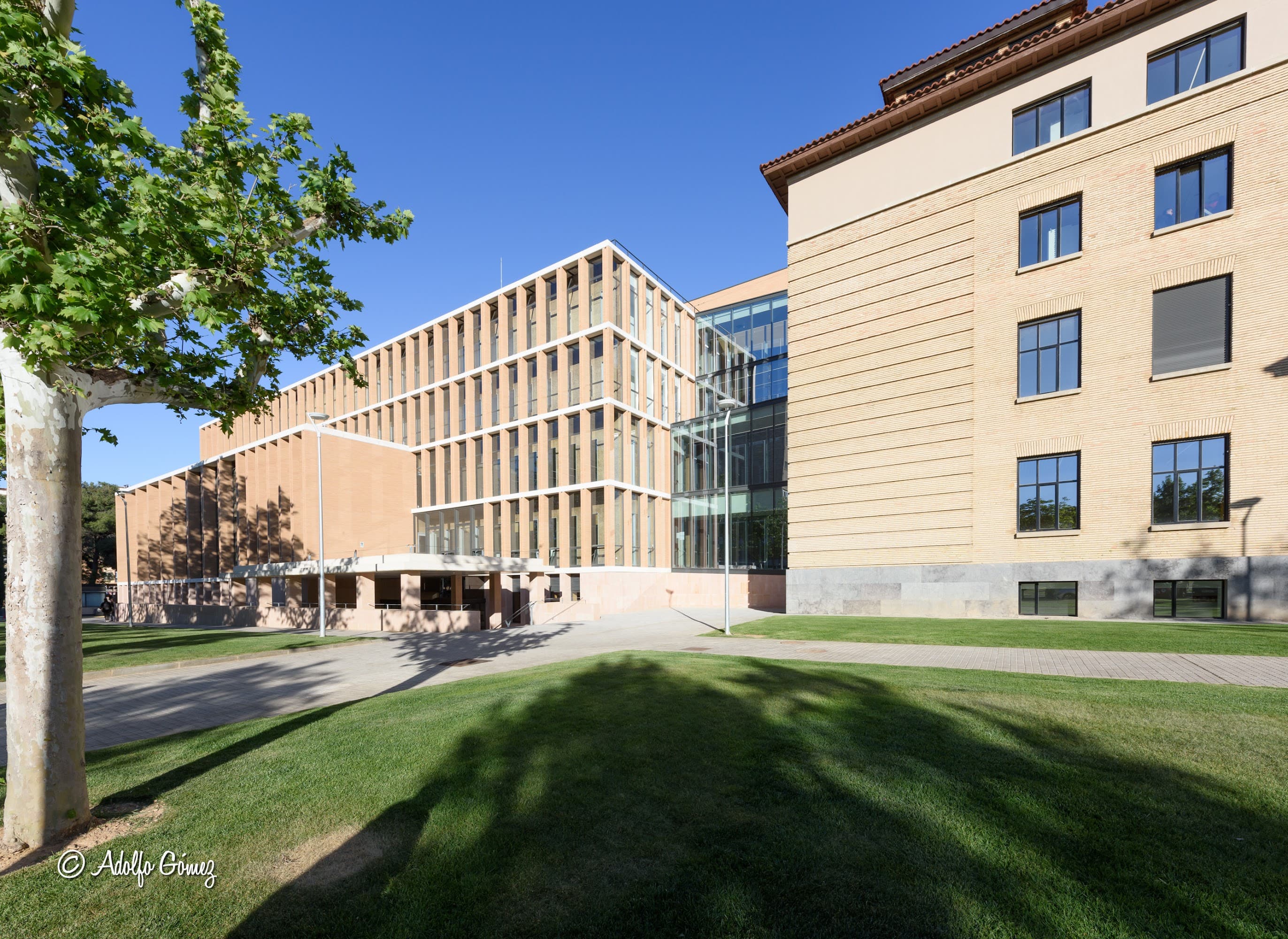 Foto secundaria del campus Facultad de Filosofía y Letras