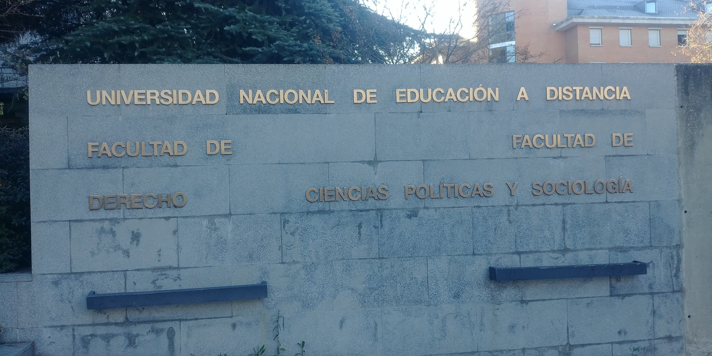 Foto secundaria del campus Facultad de Ciencias Políticas y Sociología