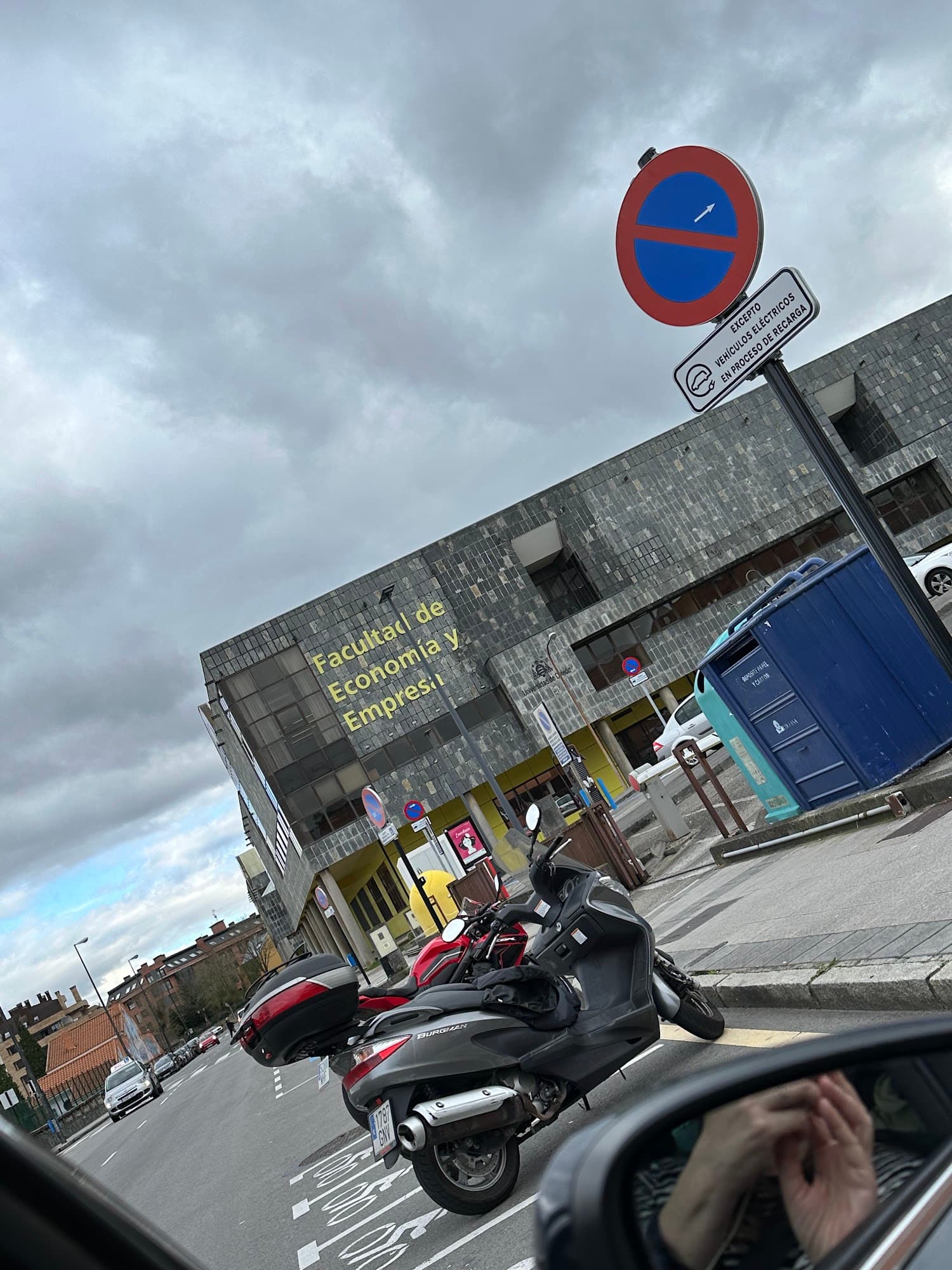 Foto secundaria del campus Facultad de Economía y Empresa