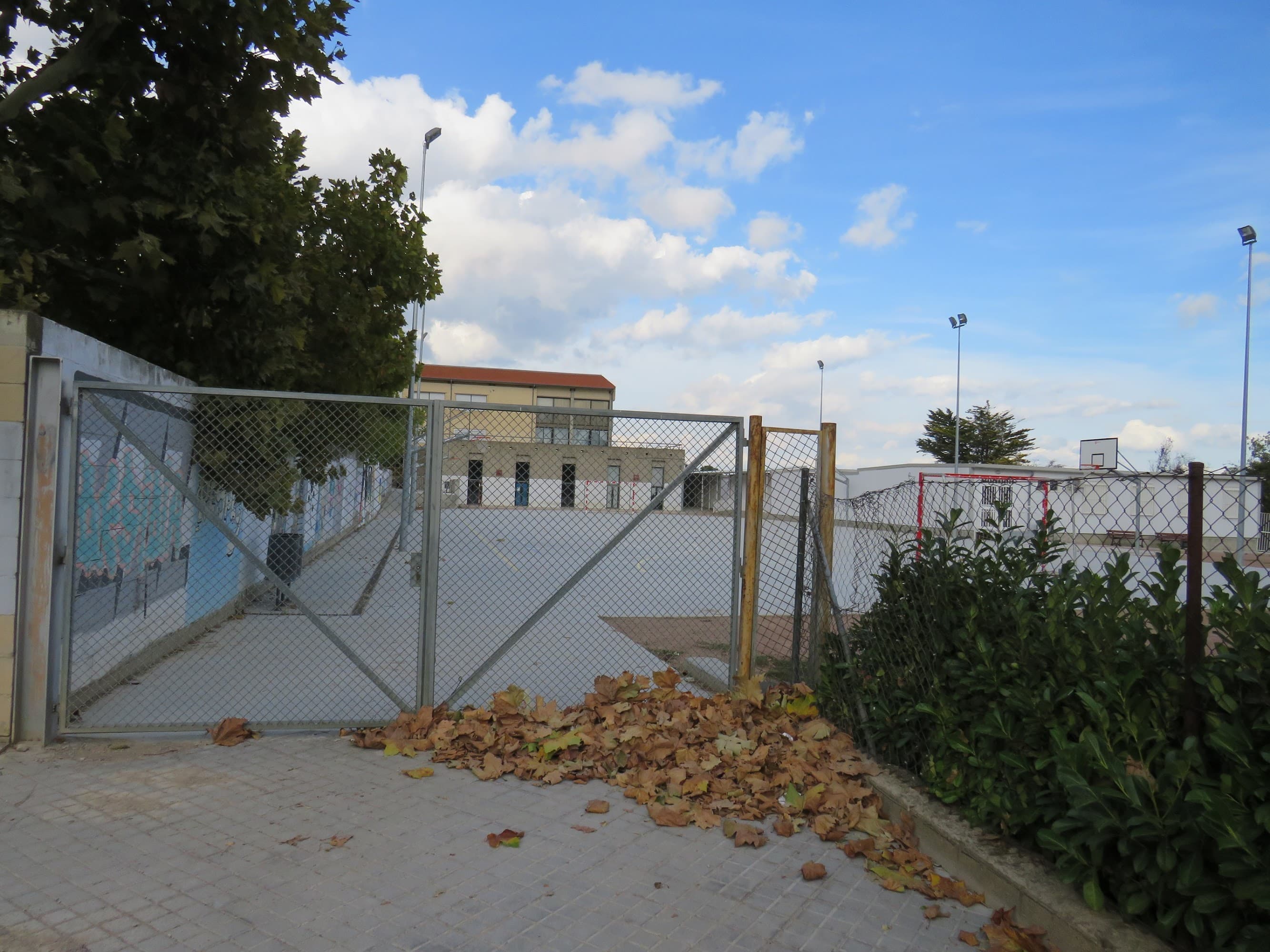 Foto secundaria del campus Institut Pere Barnils