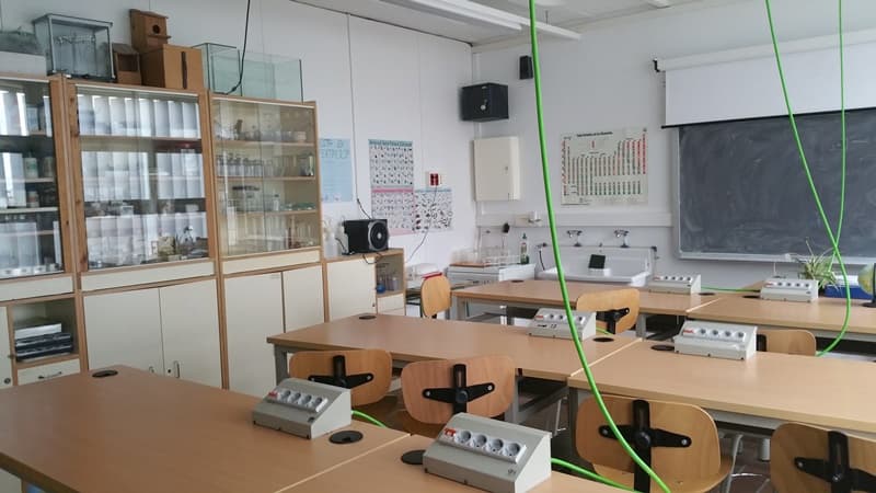 Foto secundaria del campus Institut Joan Ramon Benaprès