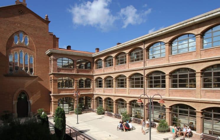Foto secundaria del campus Facultad de Comunicación, Educación y Humanidades
