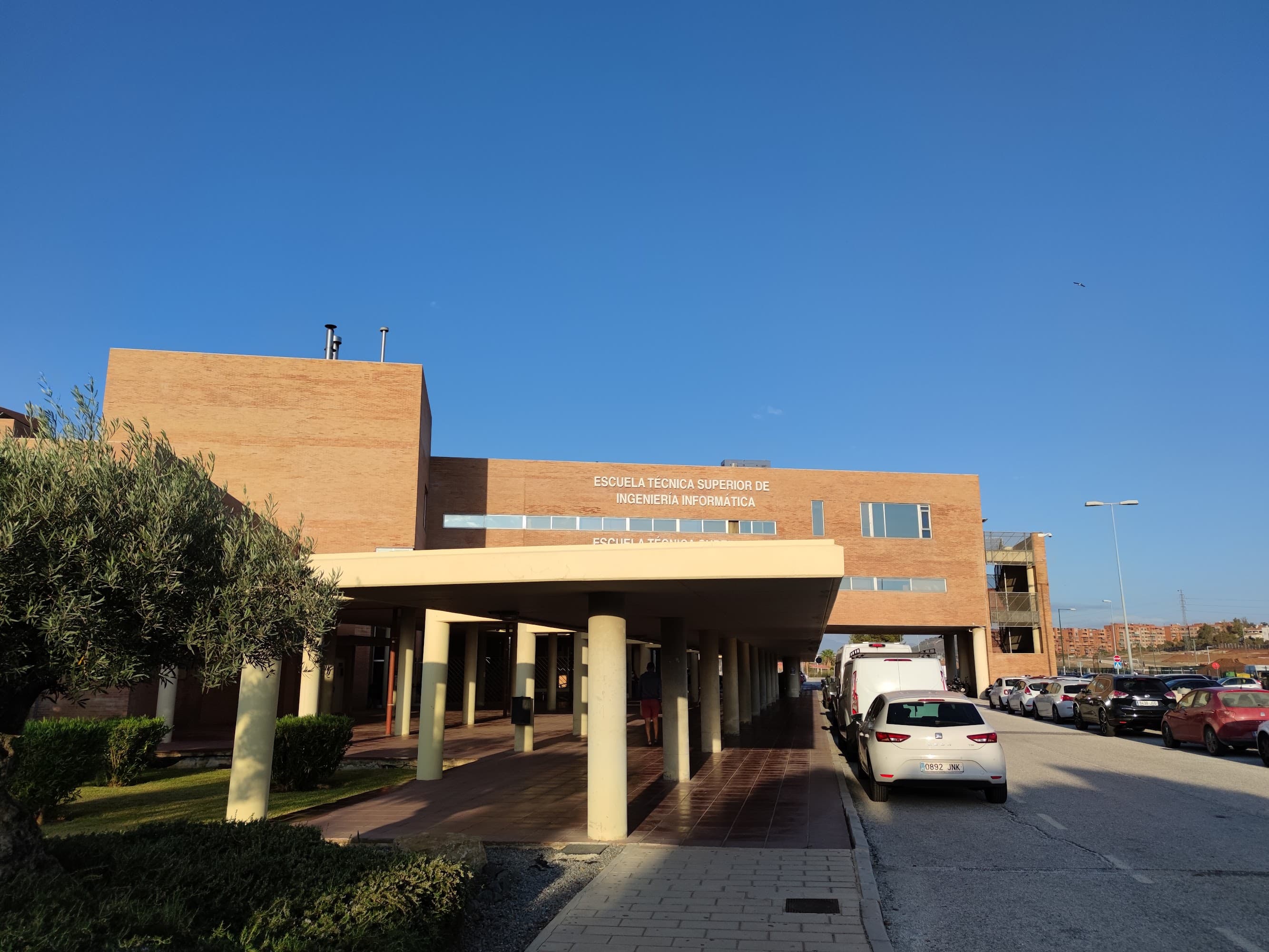 Foto del campus Escuela Técnica Superior de Ingeniería Informática