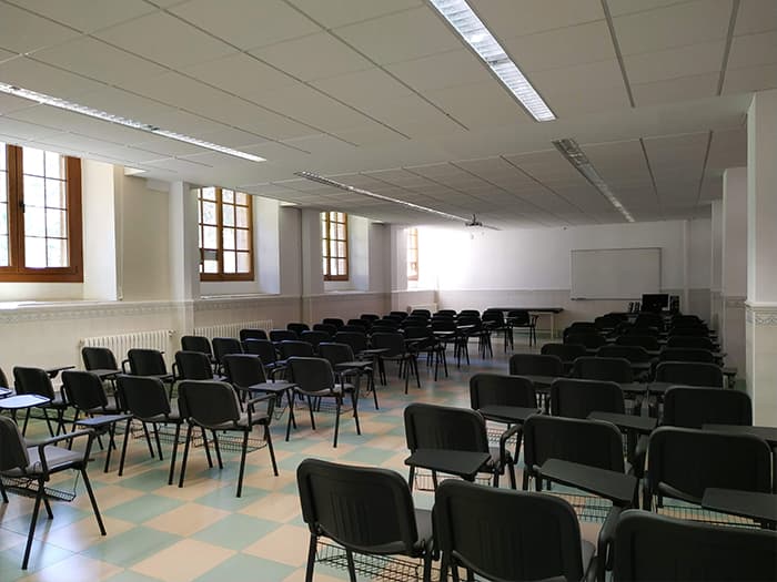 Foto secundaria del campus Escuela Universitaria de la Salud y el Deporte Terres de l'Ebre EUSES