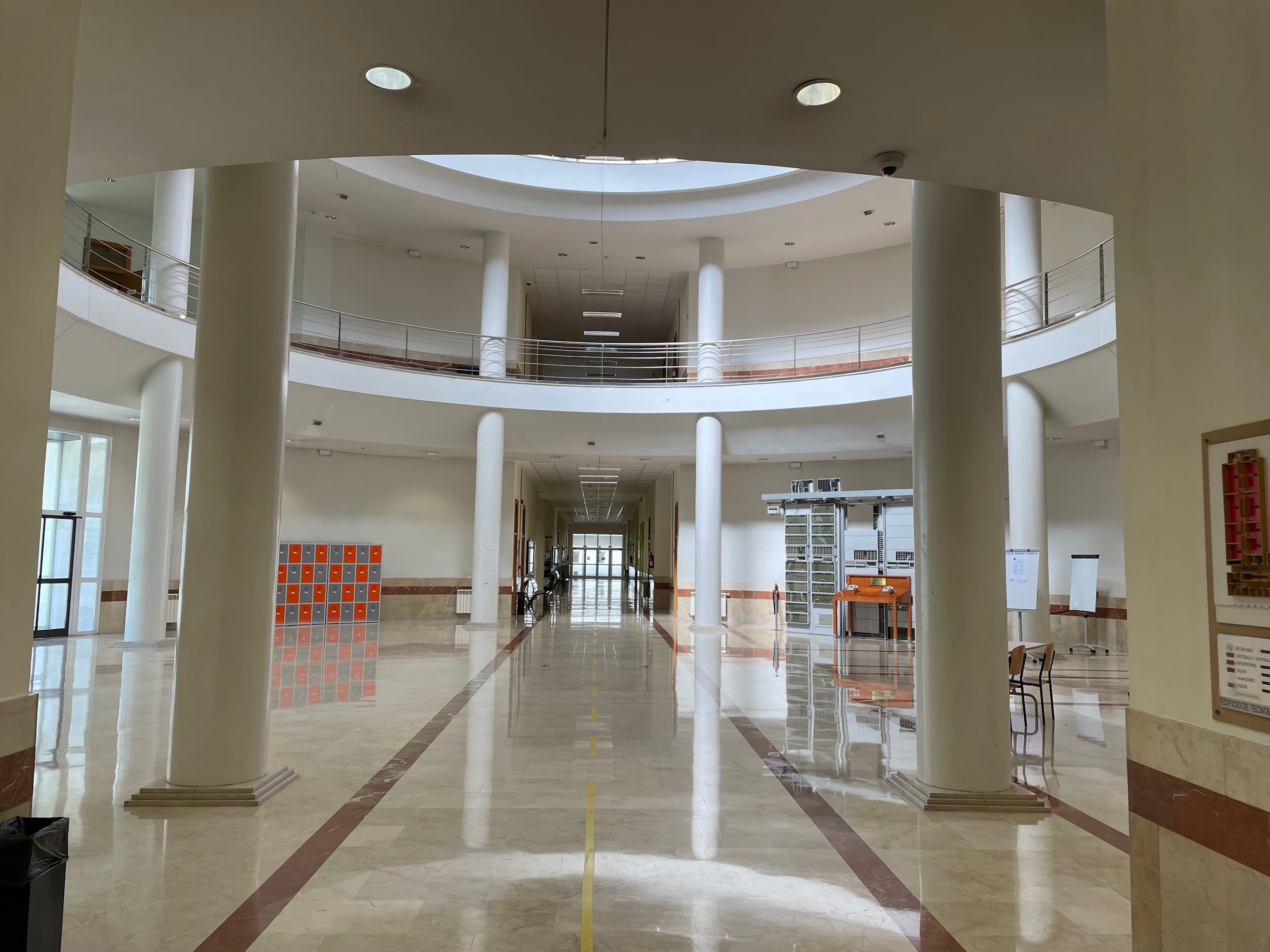 Foto secundaria del campus Escuela Técnica Superior de Ingenieros de Telecomunicación
