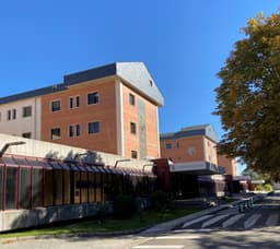 Facultad de Humanidades y Comunicación