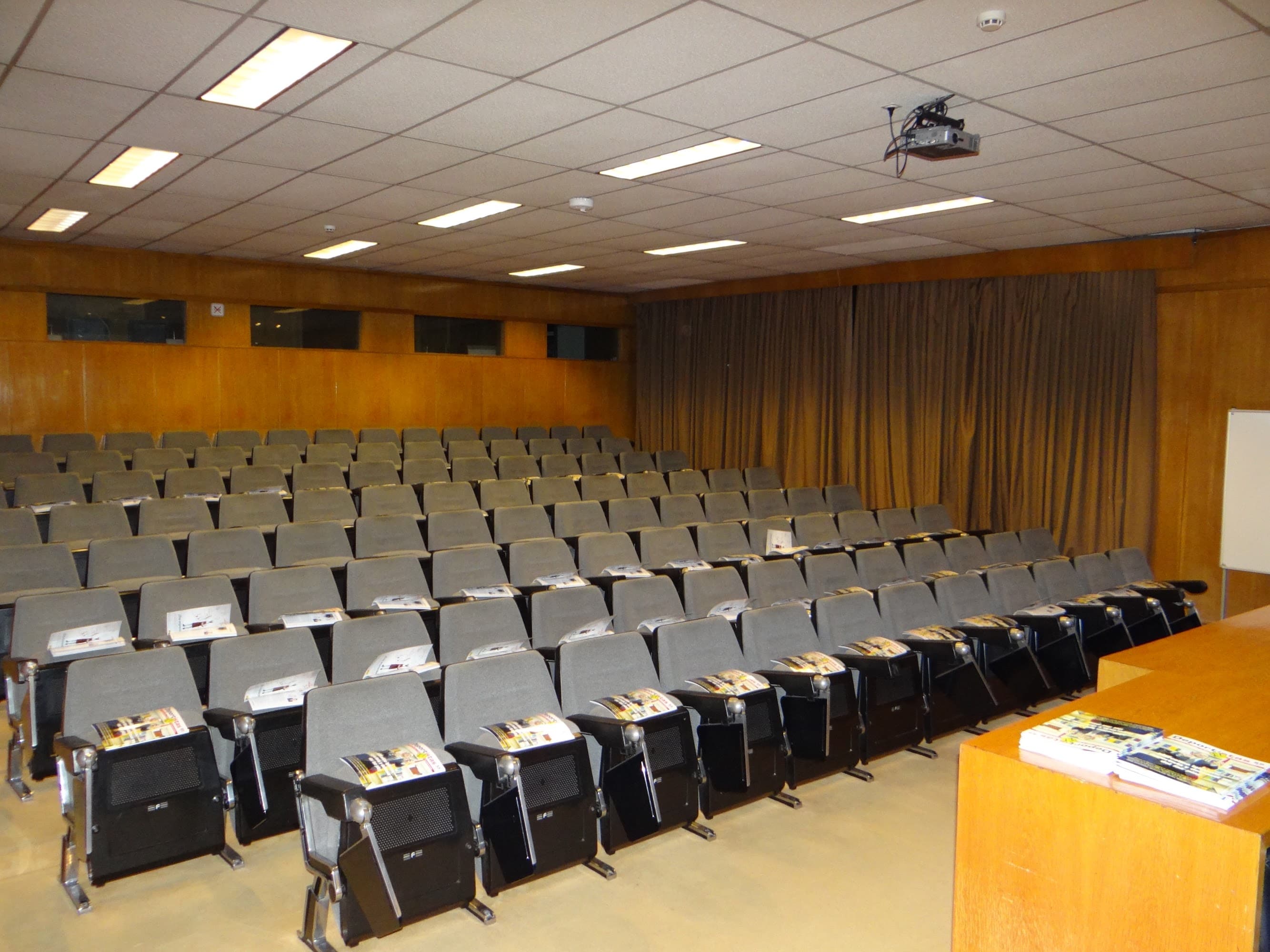 Foto secundaria del campus Facultad de Ciencias de la Actividad Física y del Deporte (INEF)