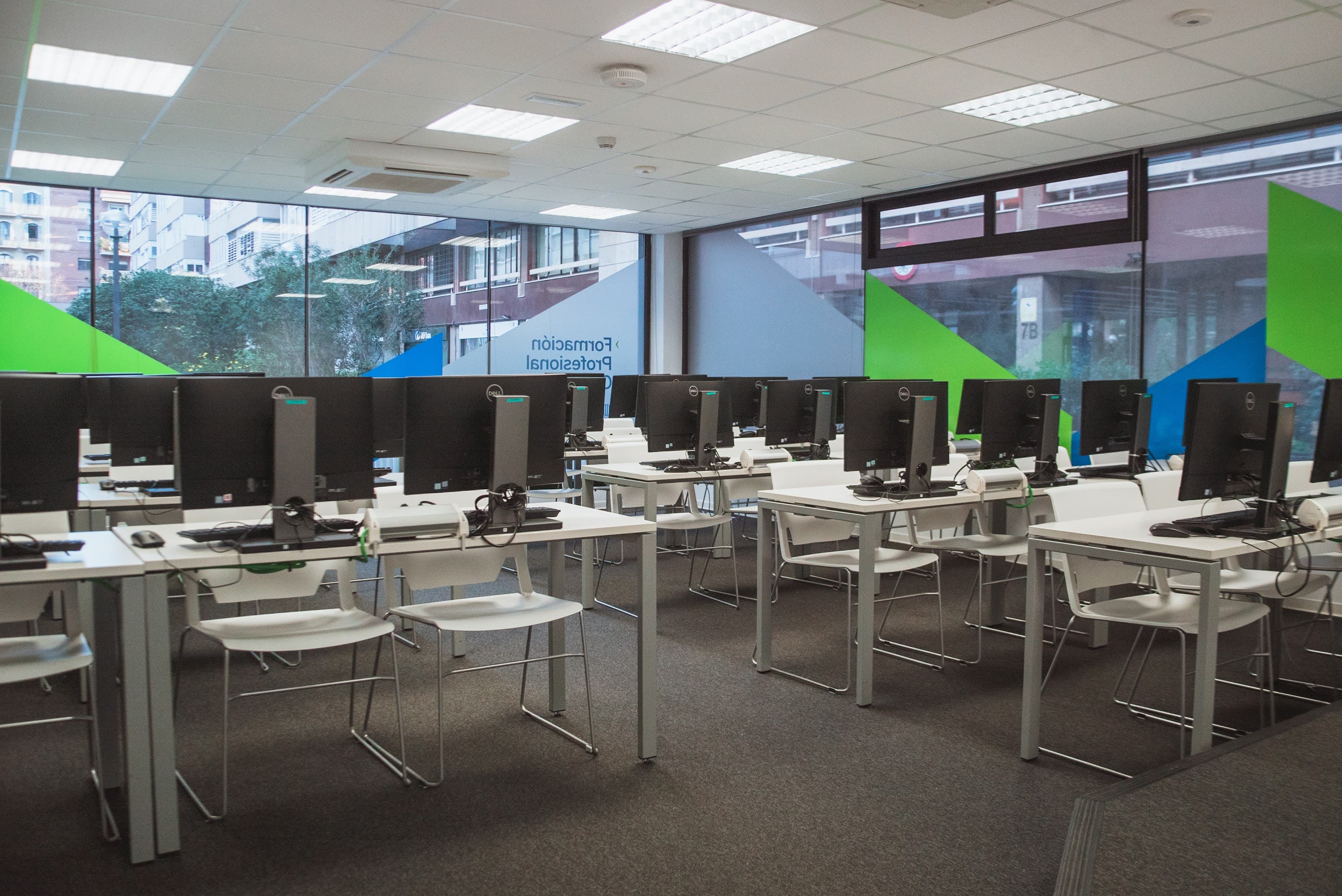 Foto secundaria del campus iFP (Barcelona)