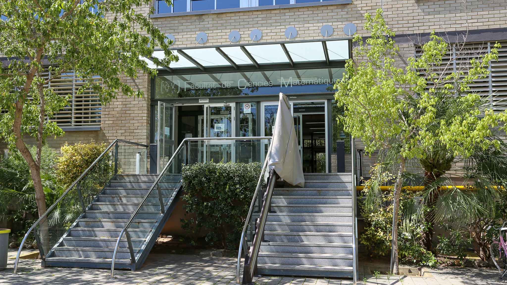 Foto del campus Facultad de Ciencias Matemáticas