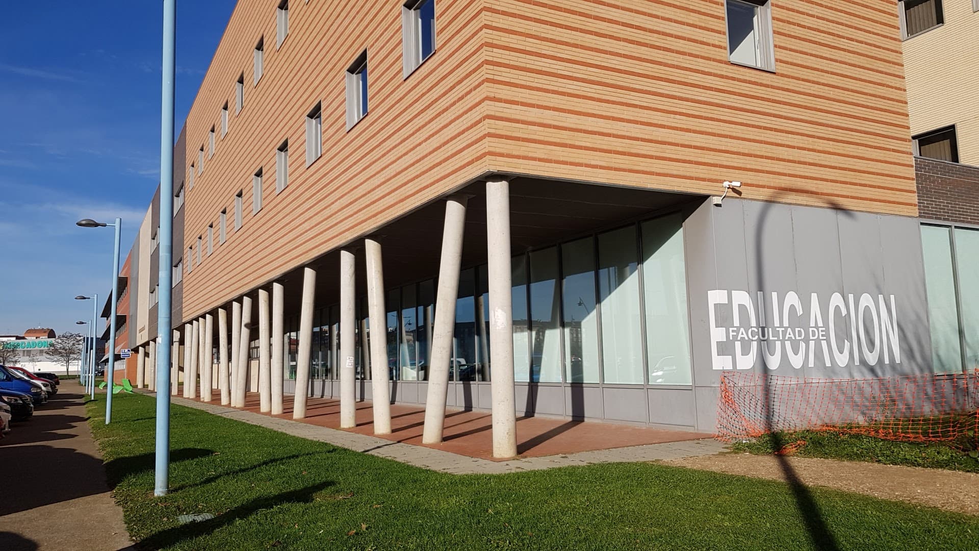 Foto del campus Facultad de Educación