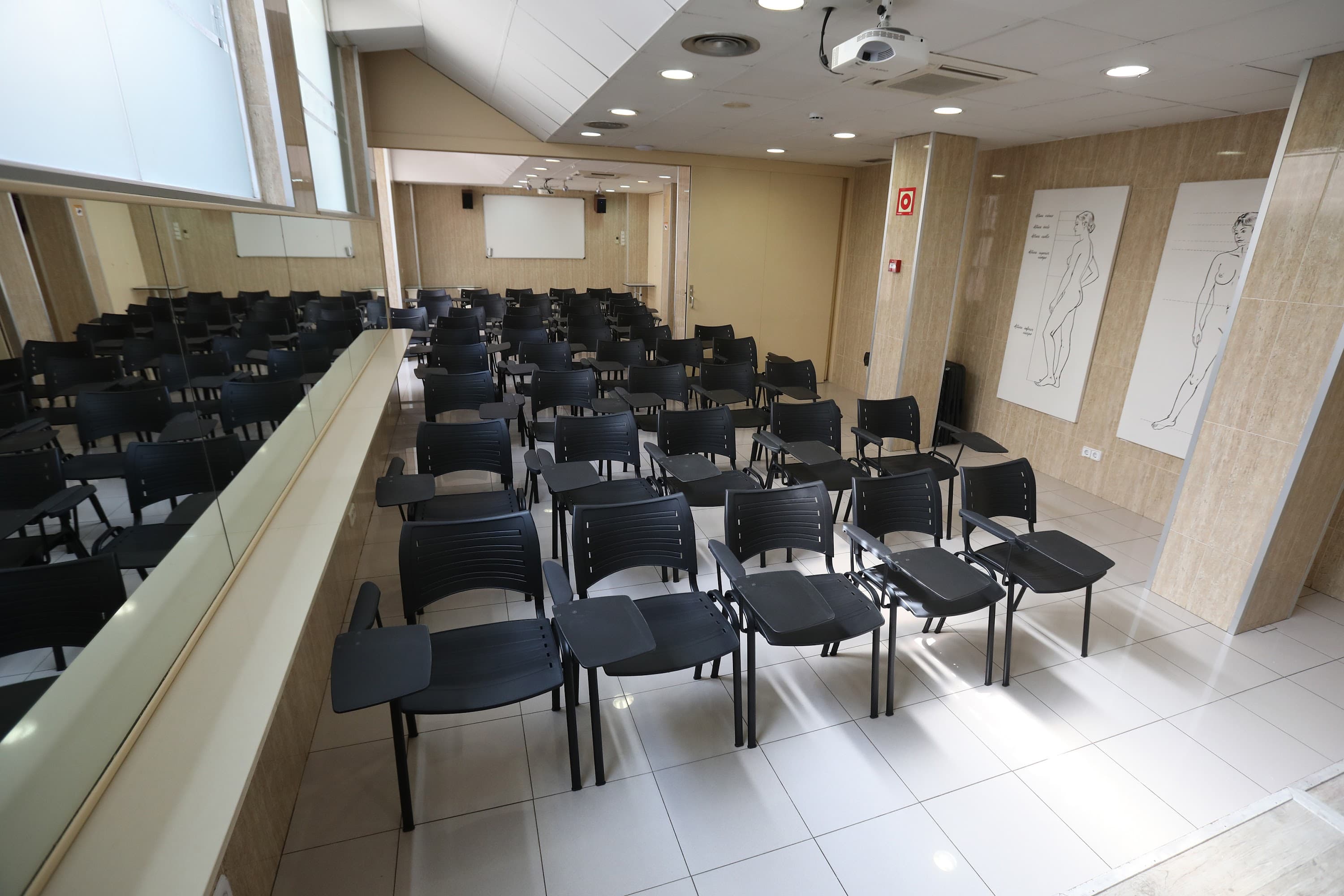 Foto secundaria del campus Josep Pons Formació