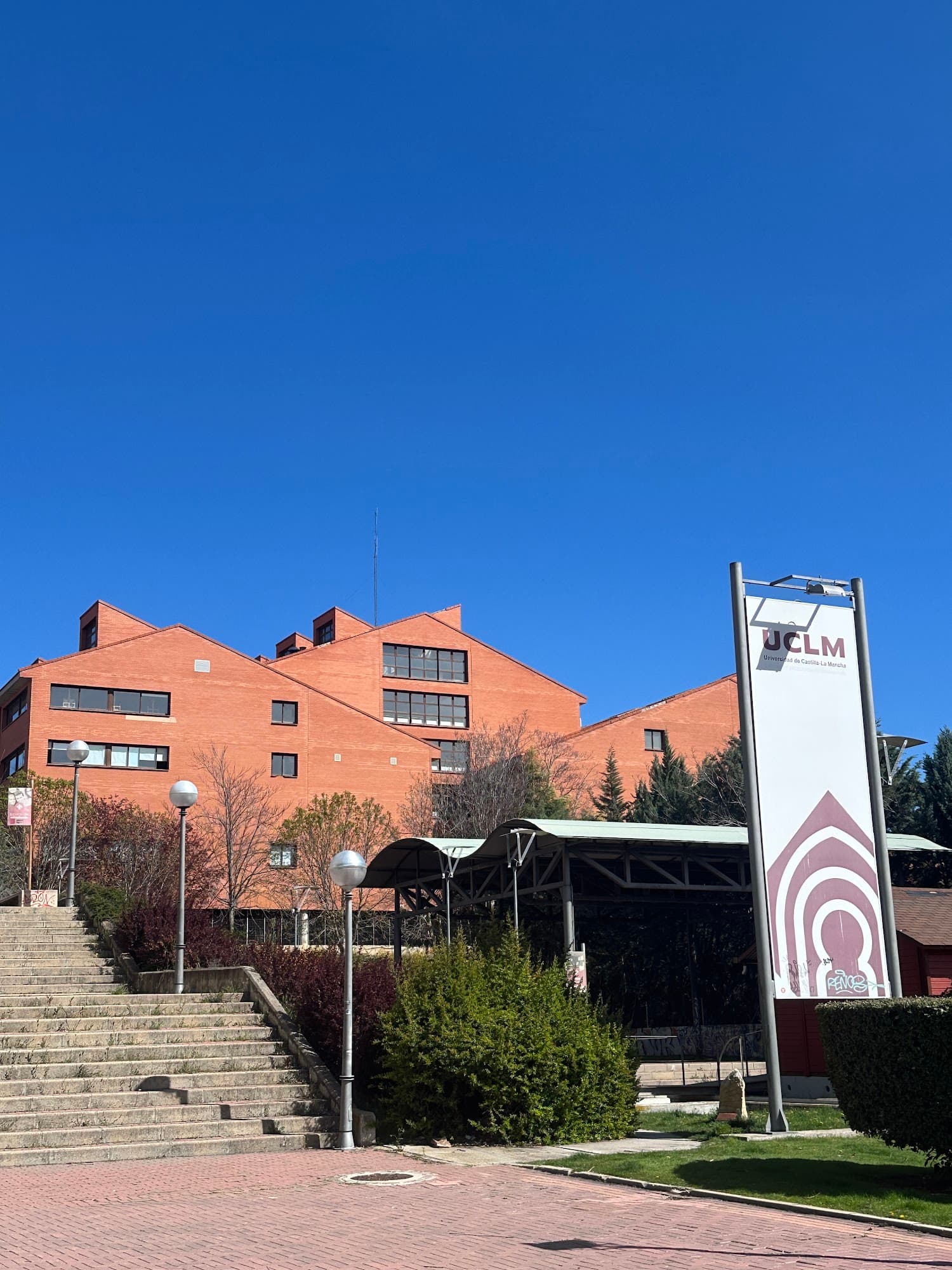Foto secundaria del campus Facultad de Comunicación