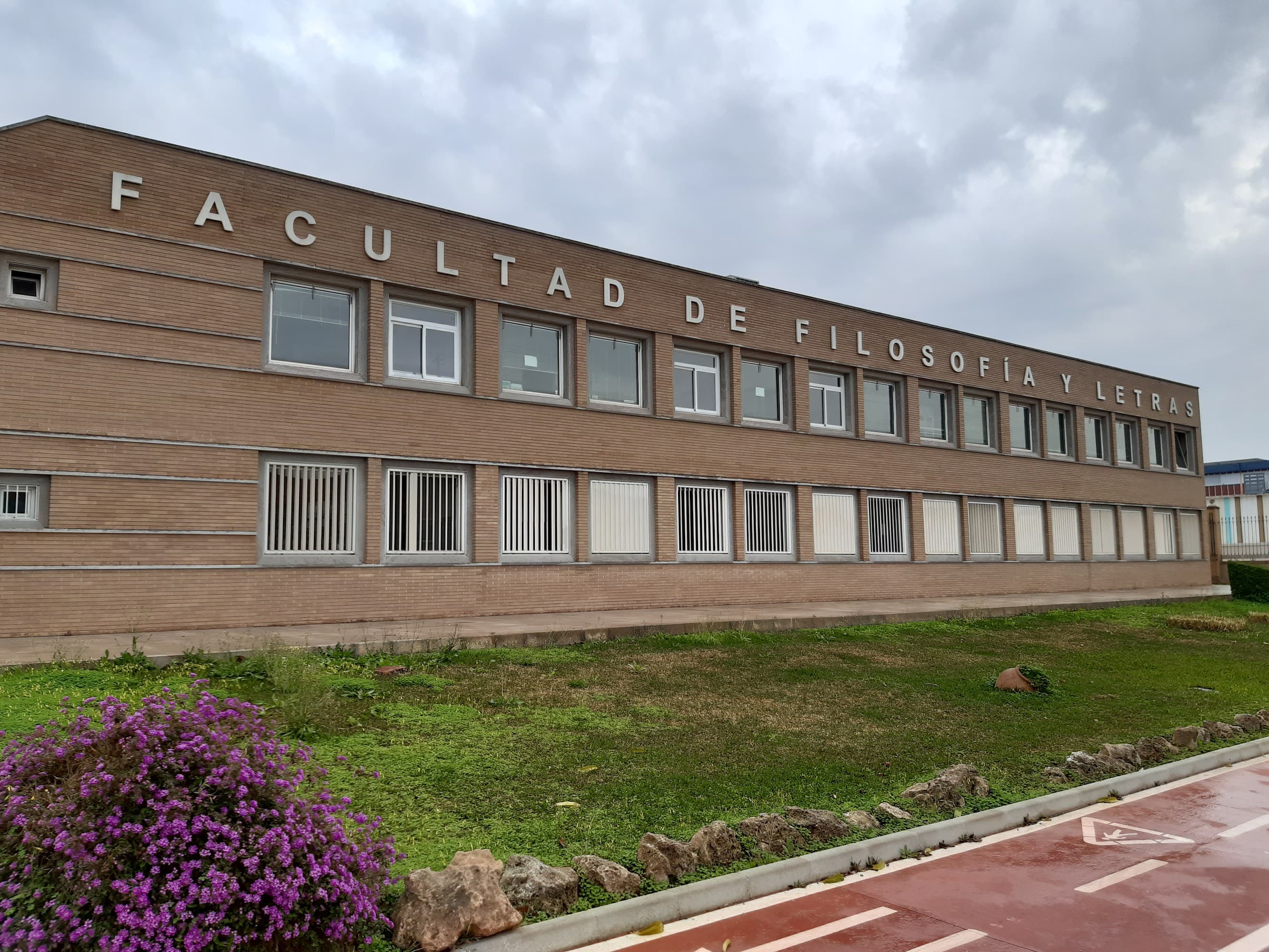 Foto secundaria del campus Facultad de Filosofía y Letras