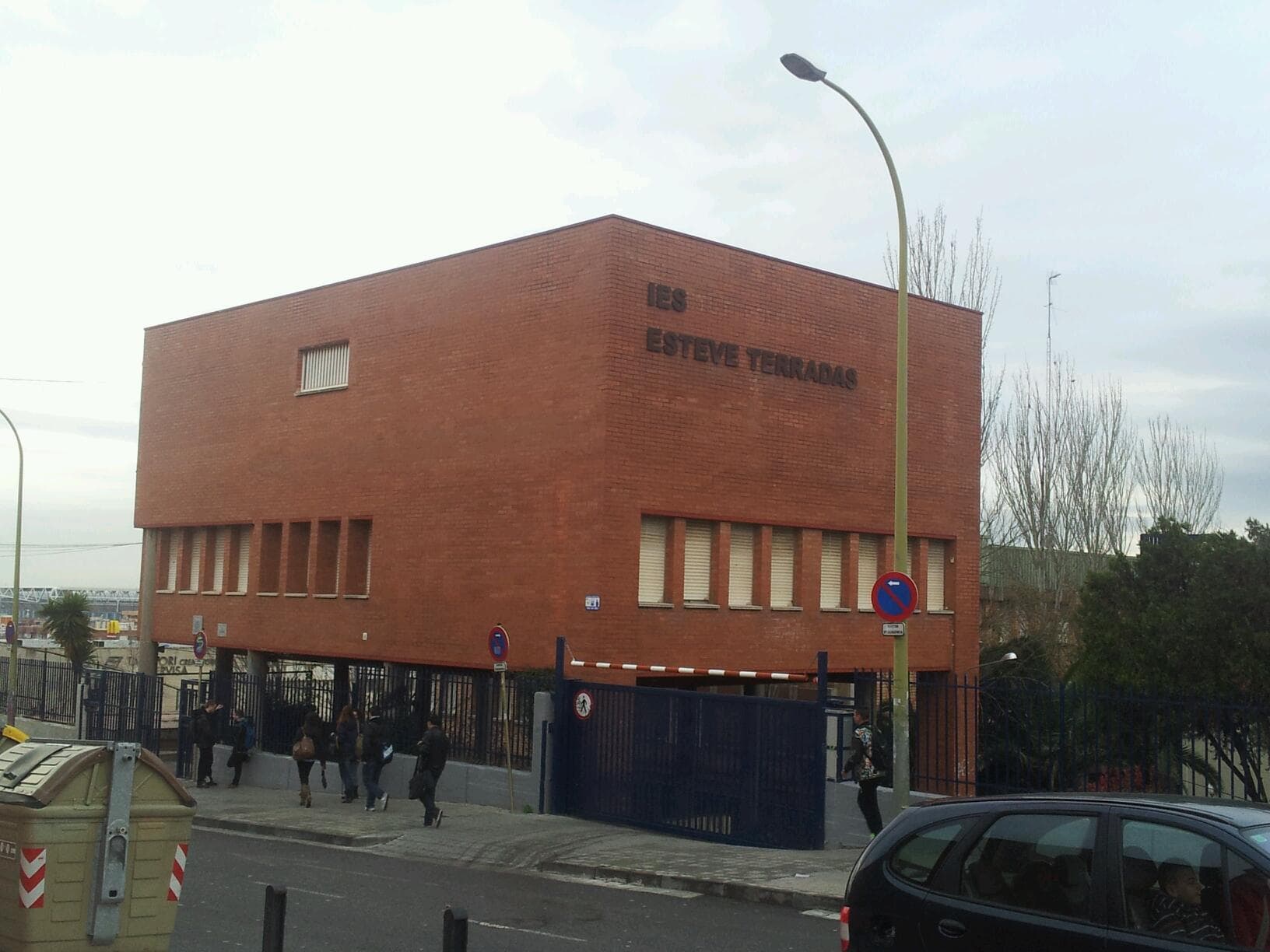 Foto secundaria del campus Institut Esteve Terradas i Illa