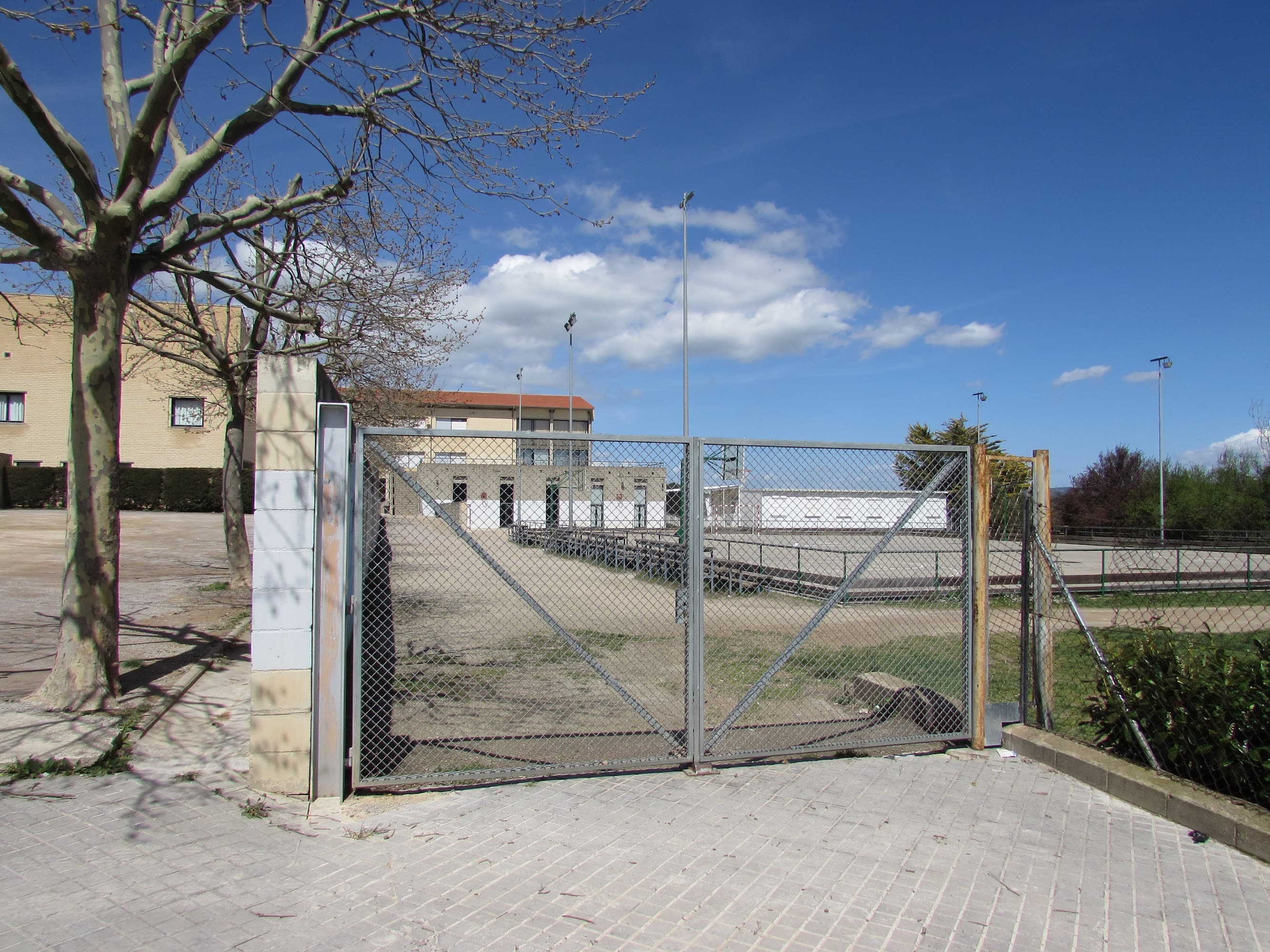 Foto secundaria del campus Institut Pere Barnils