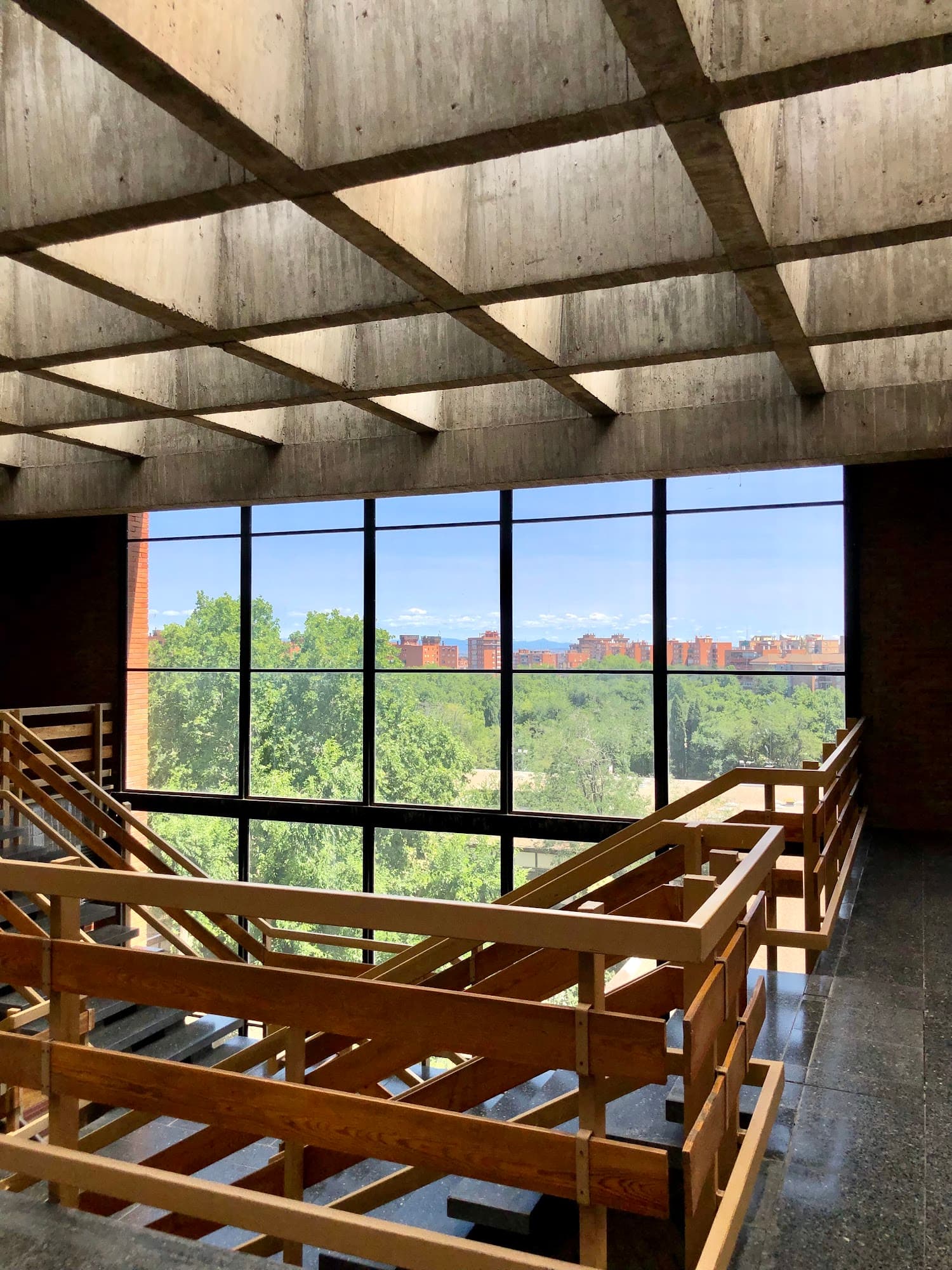 Foto secundaria del campus Facultad de Óptica y Optometría