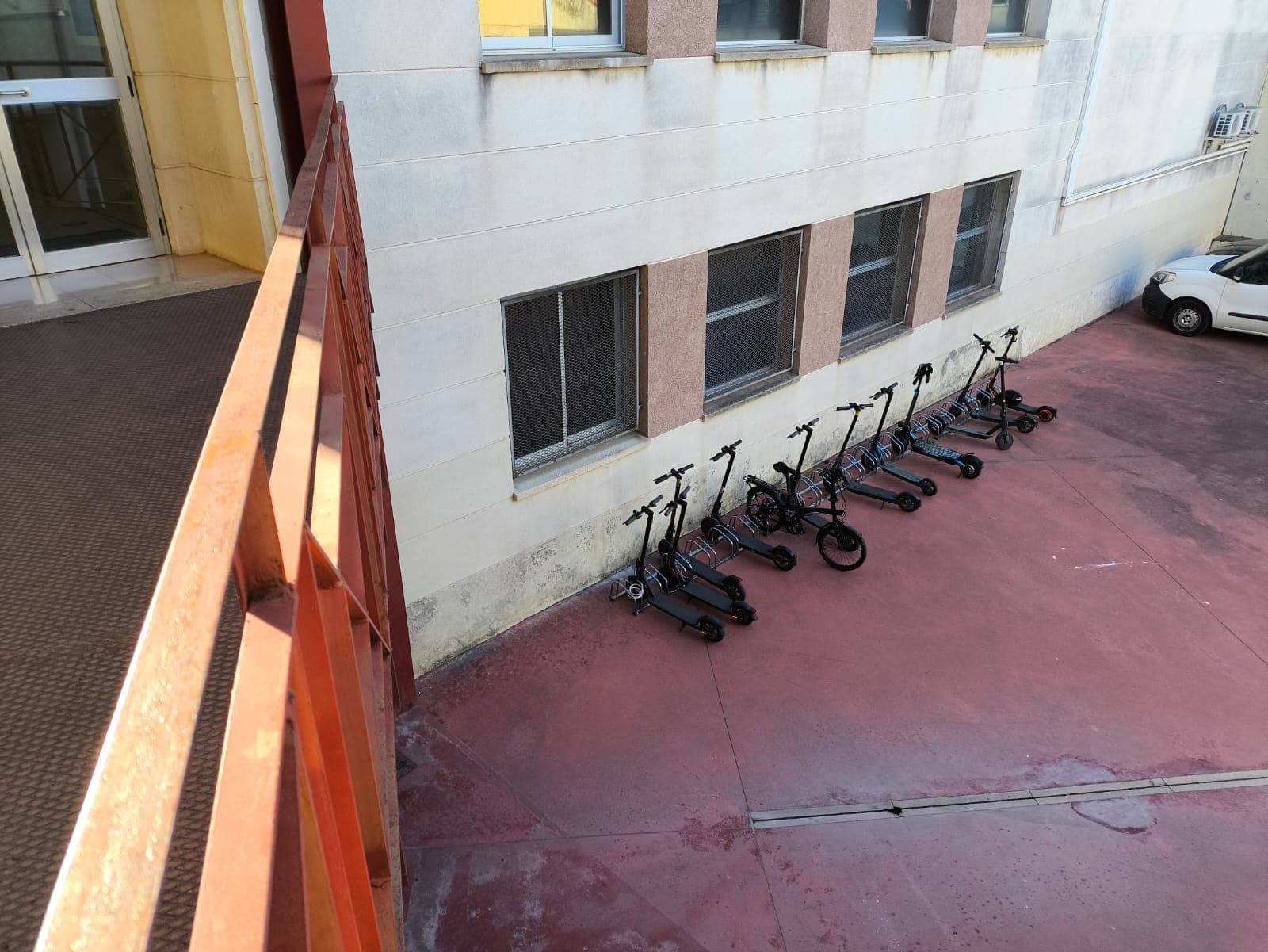 Foto secundaria del campus Jaume Viladoms