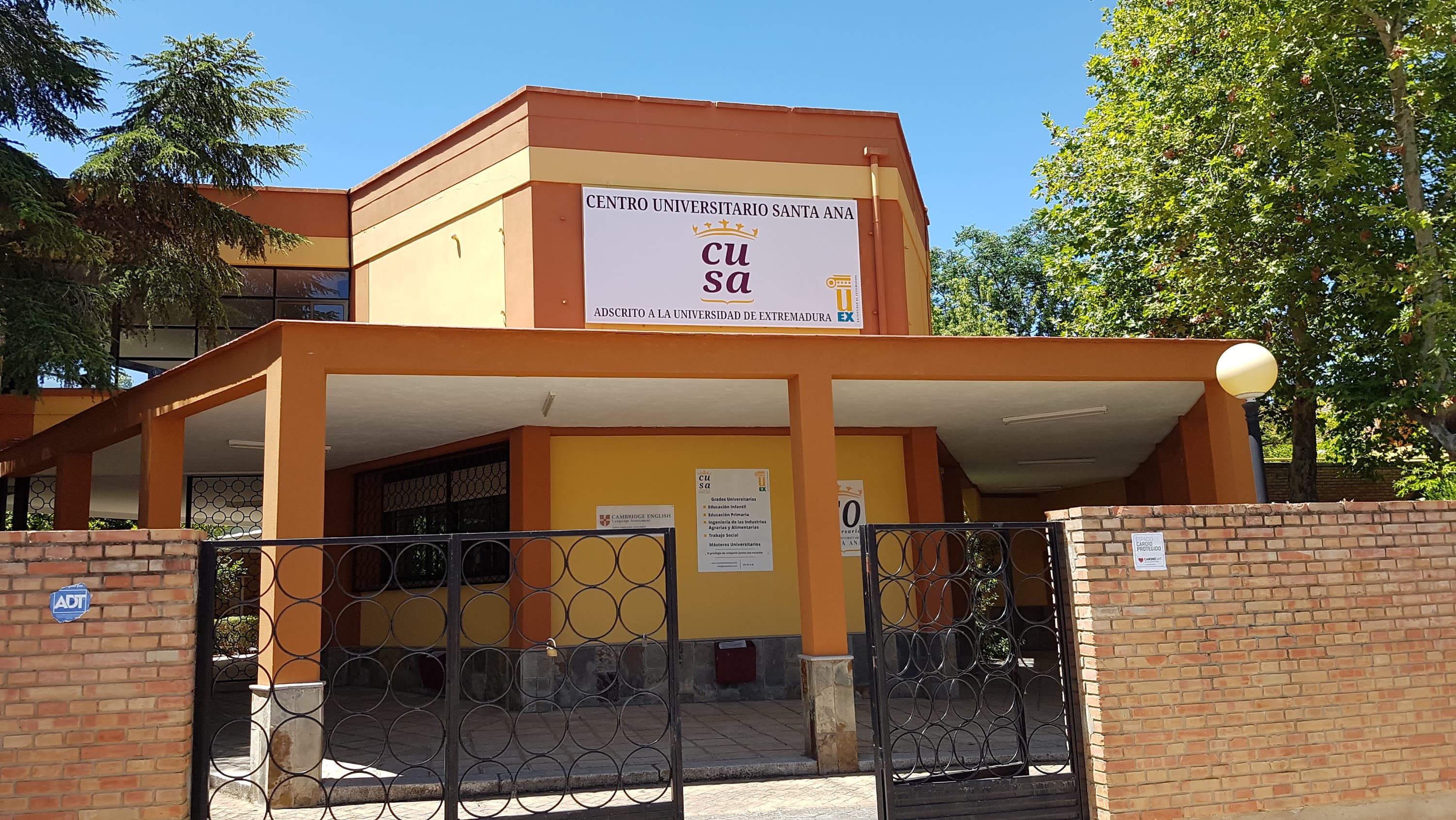 Foto secundaria del campus Centro Universitario Santa Ana