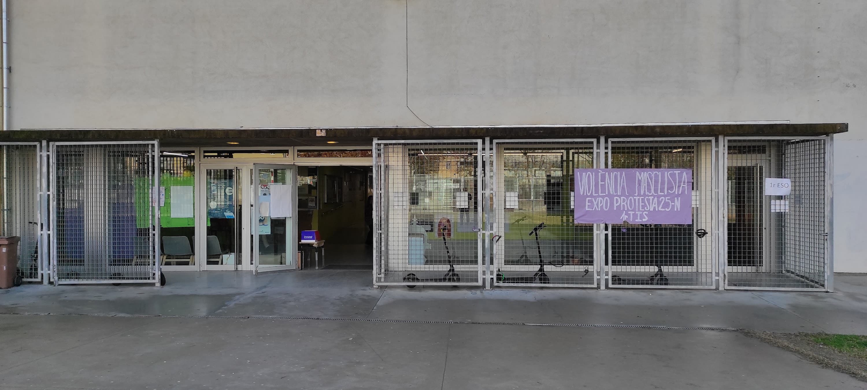 Foto secundaria del campus Institut Públic Ribot i Serra