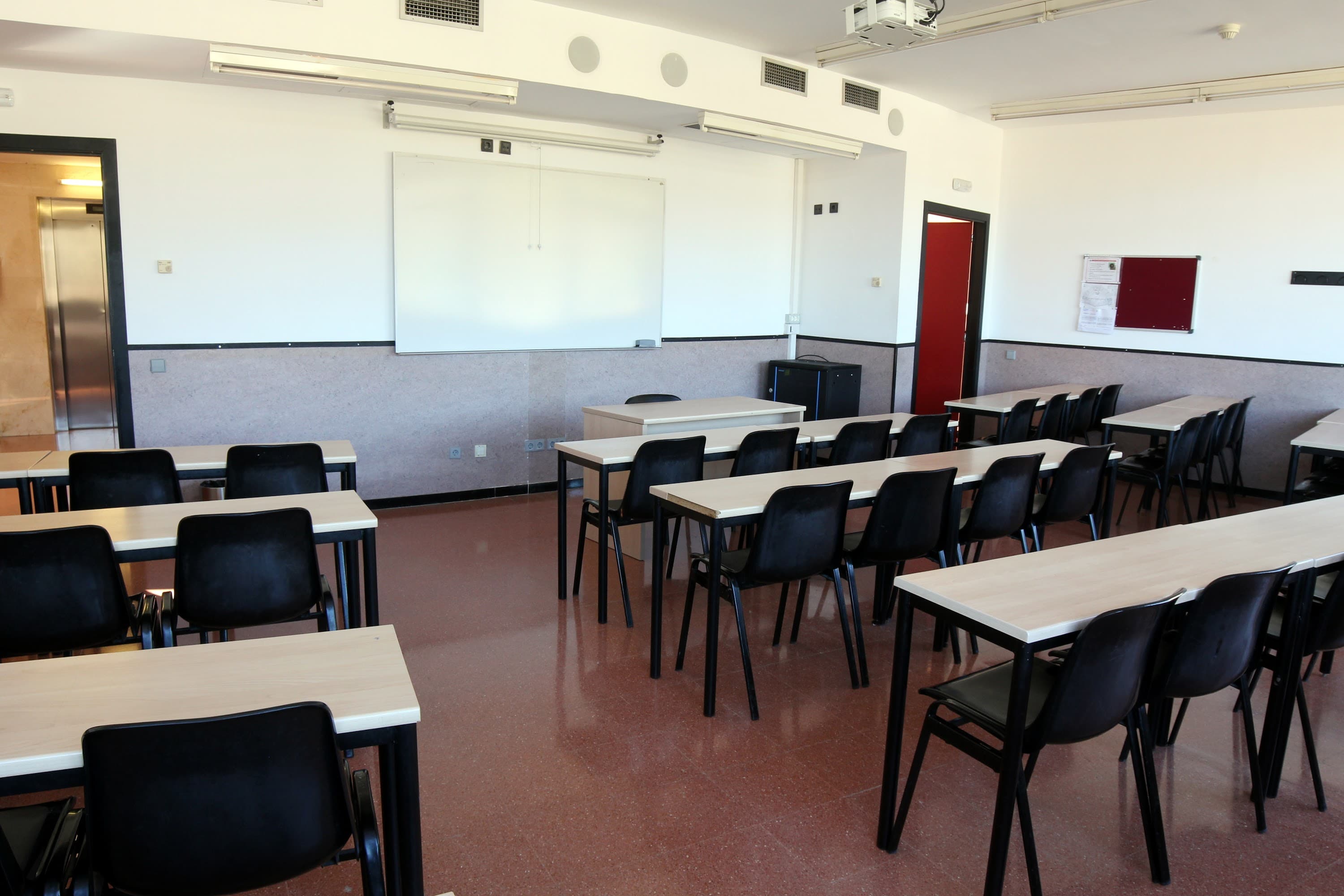 Foto secundaria del campus CETT