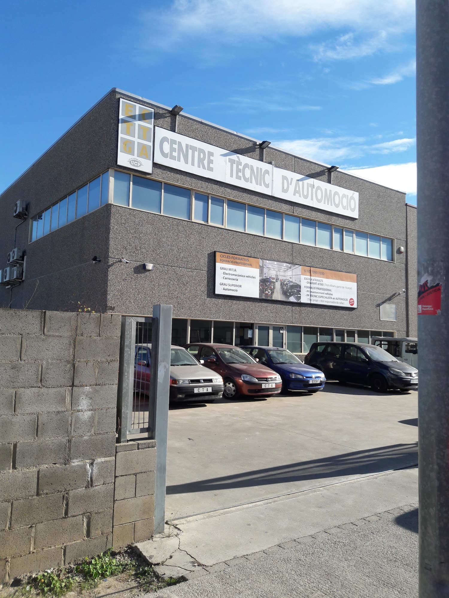 Foto secundaria del campus CTA - Centre Tècnic d’Automoció