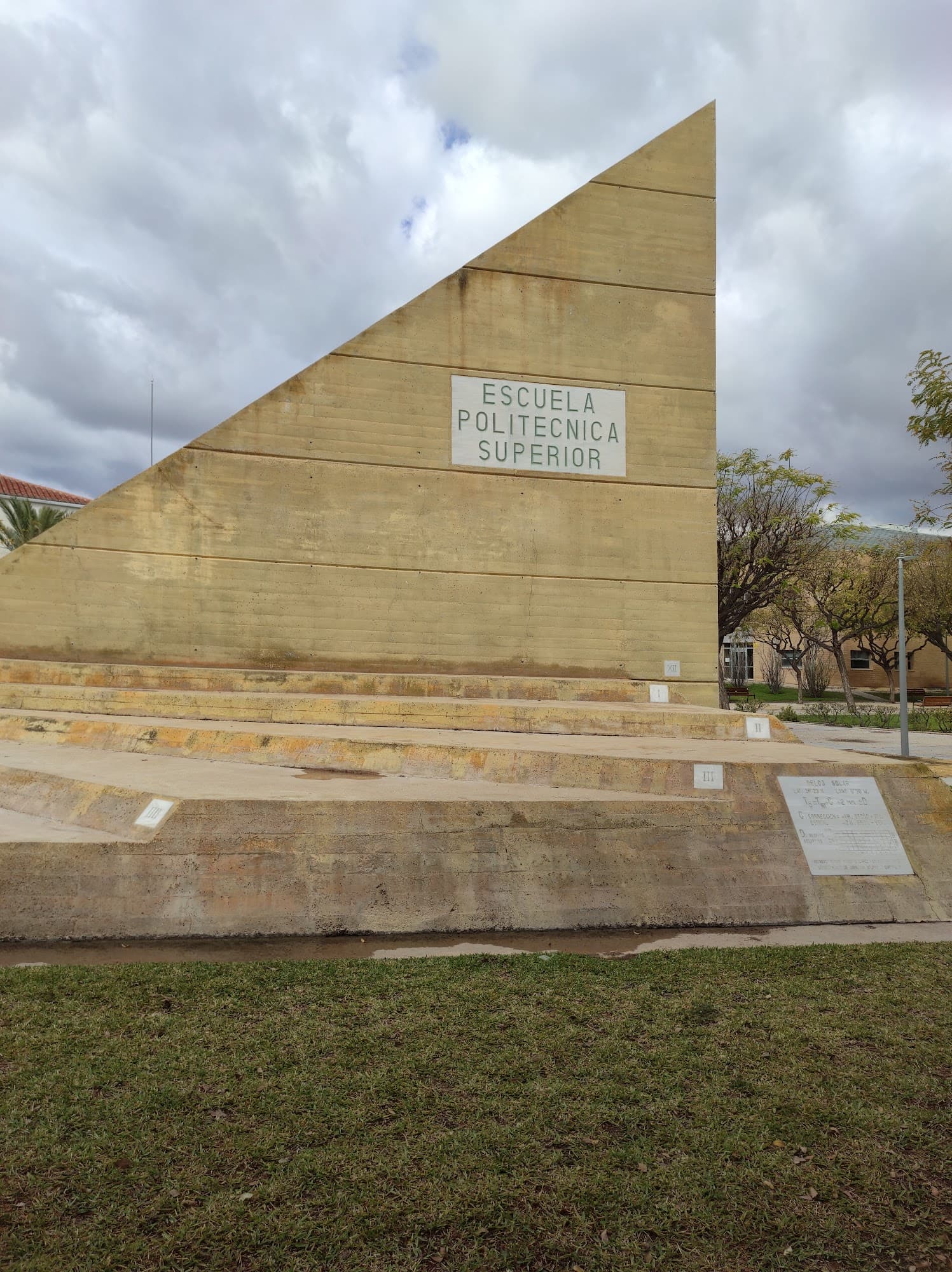 Foto secundaria del campus Escuela Politécnica Superior