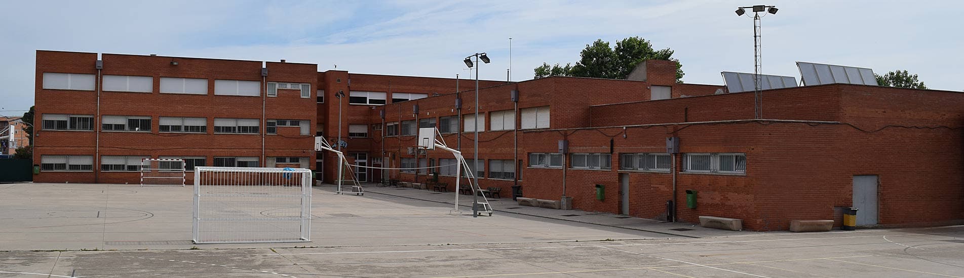 Foto secundaria del campus Institut Joan Oró Martorell