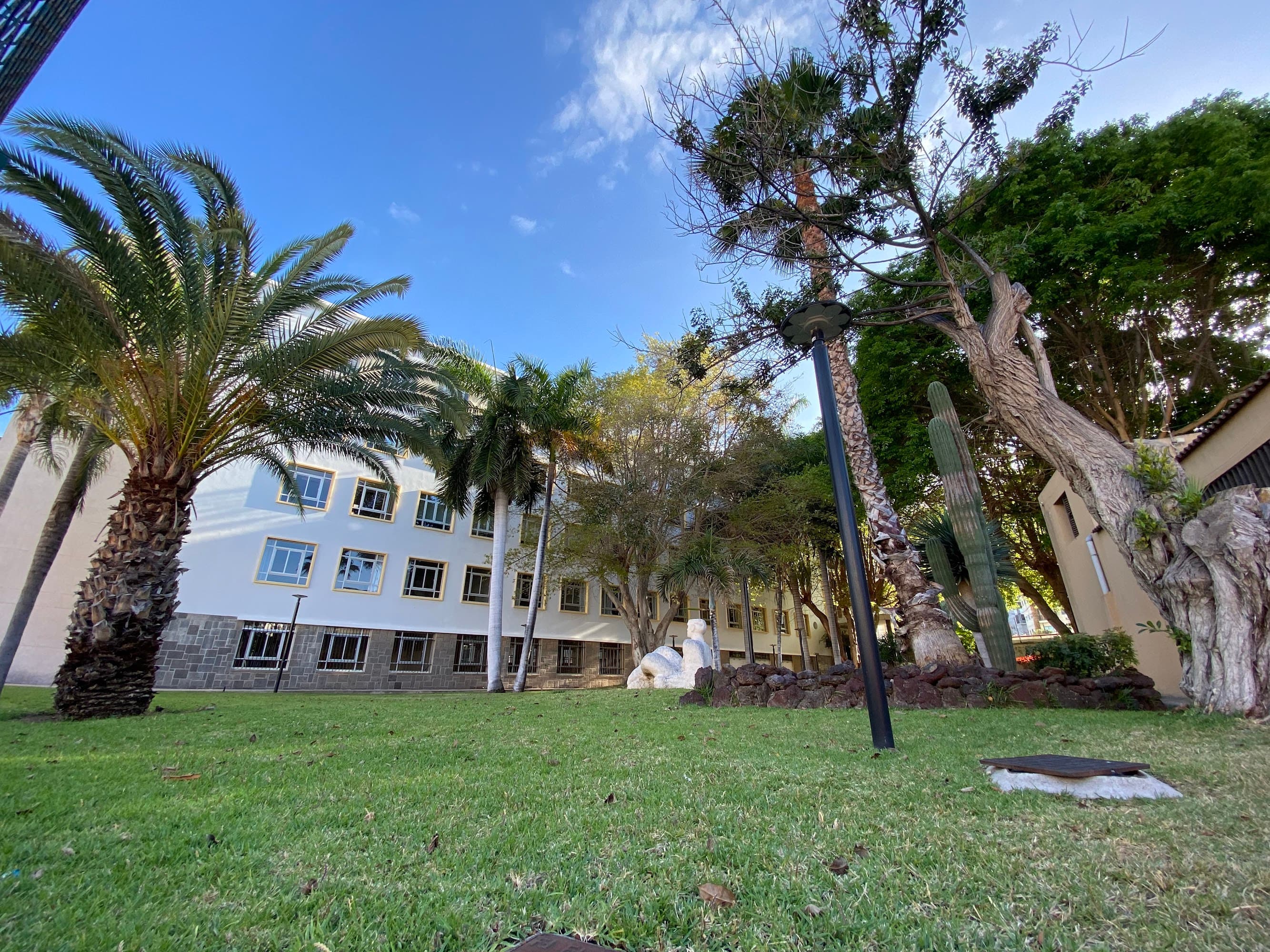 Foto secundaria del campus Facultad de Ciencias de la Educación