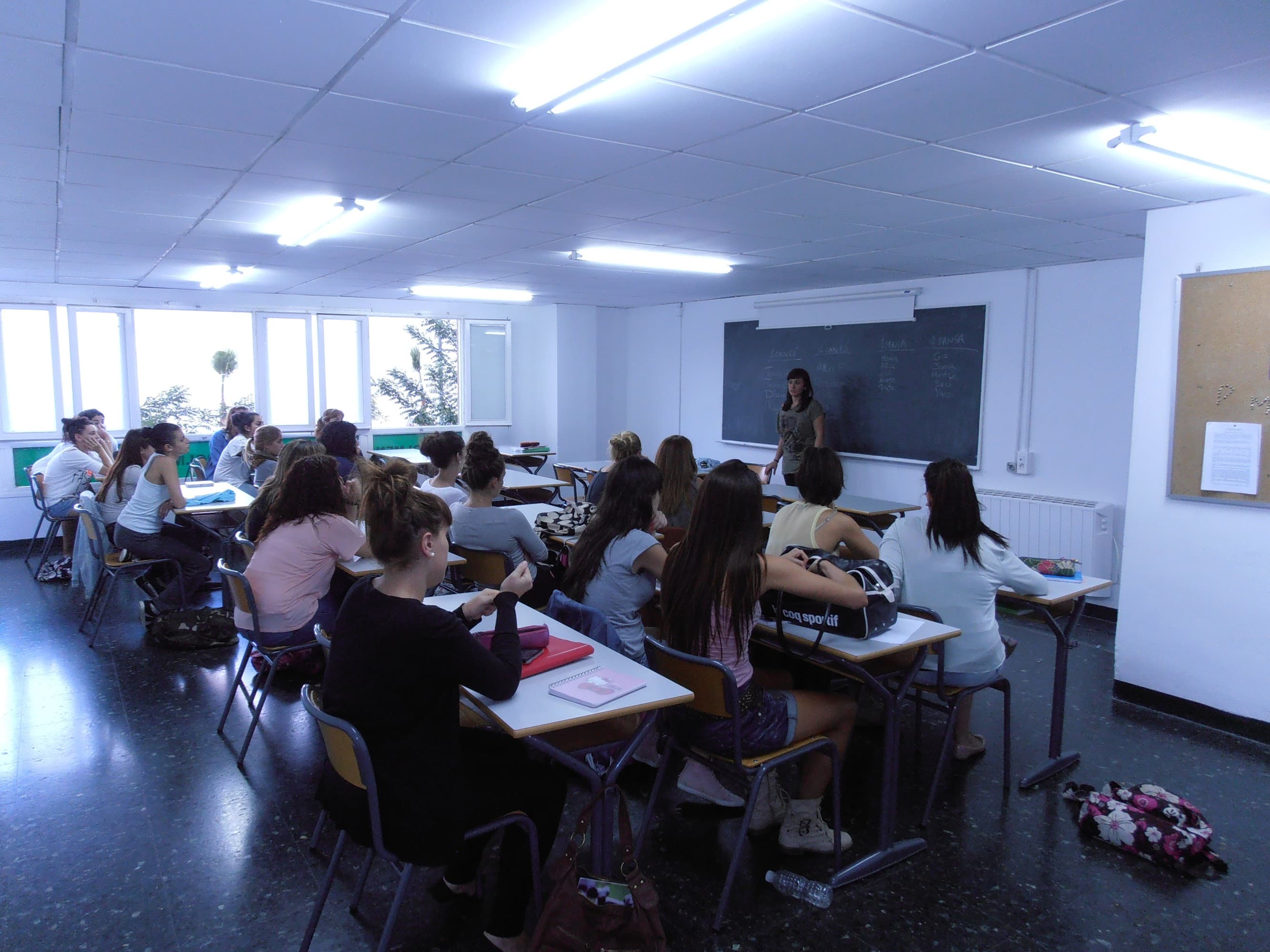 Foto secundaria del campus CE Dolmen
