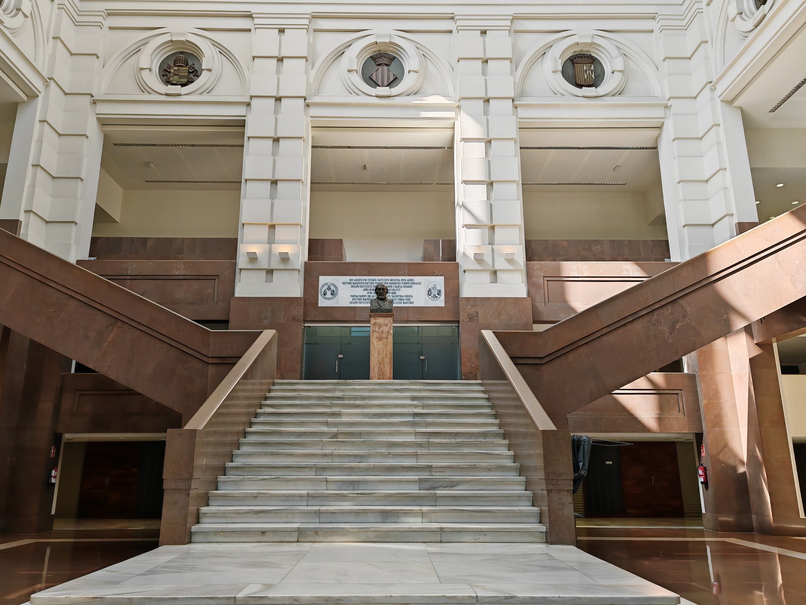 Foto secundaria del campus Facultad de Medicina y Odontología