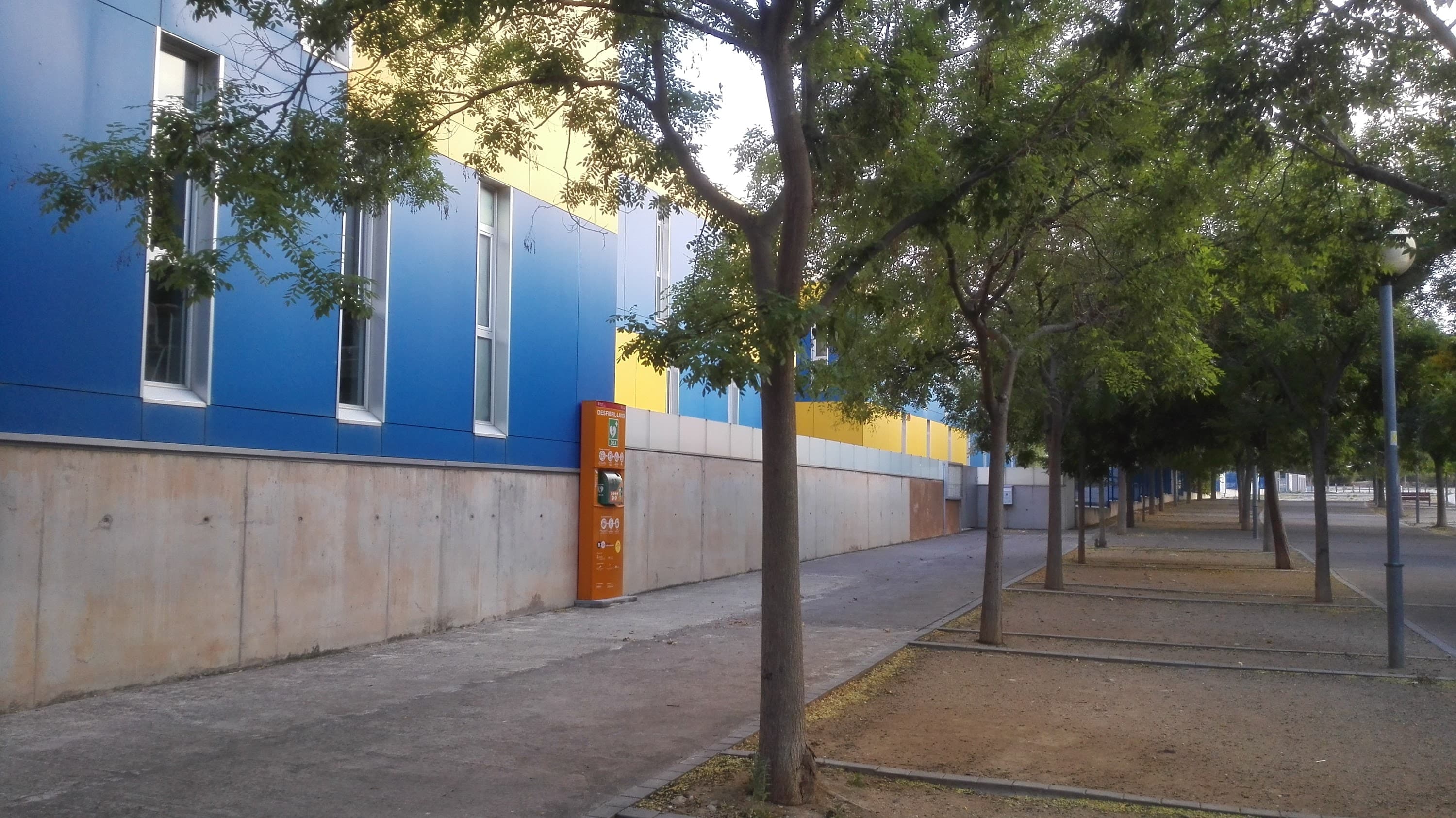 Foto secundaria del campus INS Olivar Gran