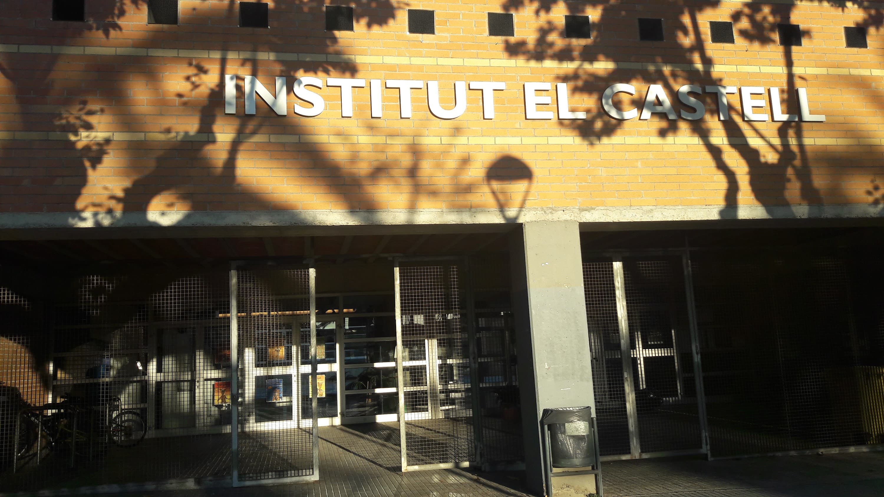 Foto secundaria del campus Institut El Castell