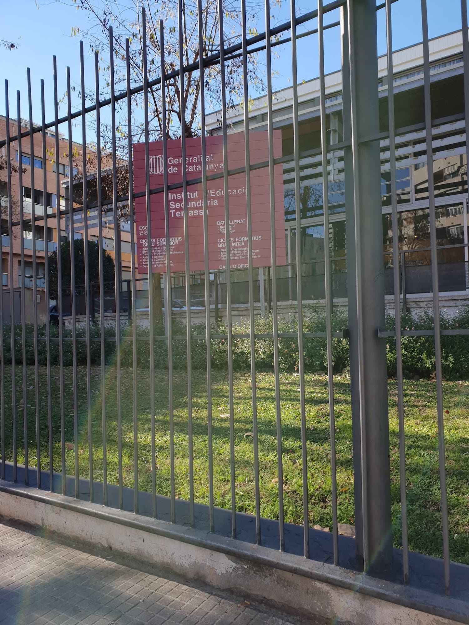 Foto secundaria del campus Institut de Terrassa