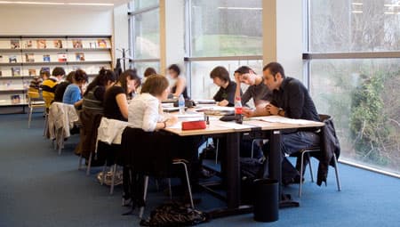 Foto secundaria del campus Facultad de Ciencias de la Educación
