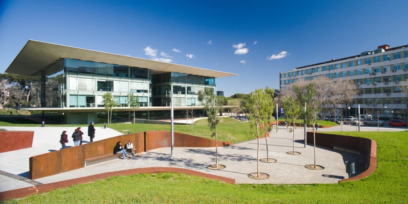 Foto secundaria del campus ETSETB - Escuela Técnica Superior de Ingeniería de Telecomunicación